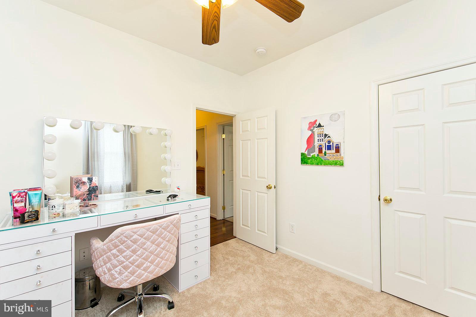 THUNDERBIRD RANCH - Residential