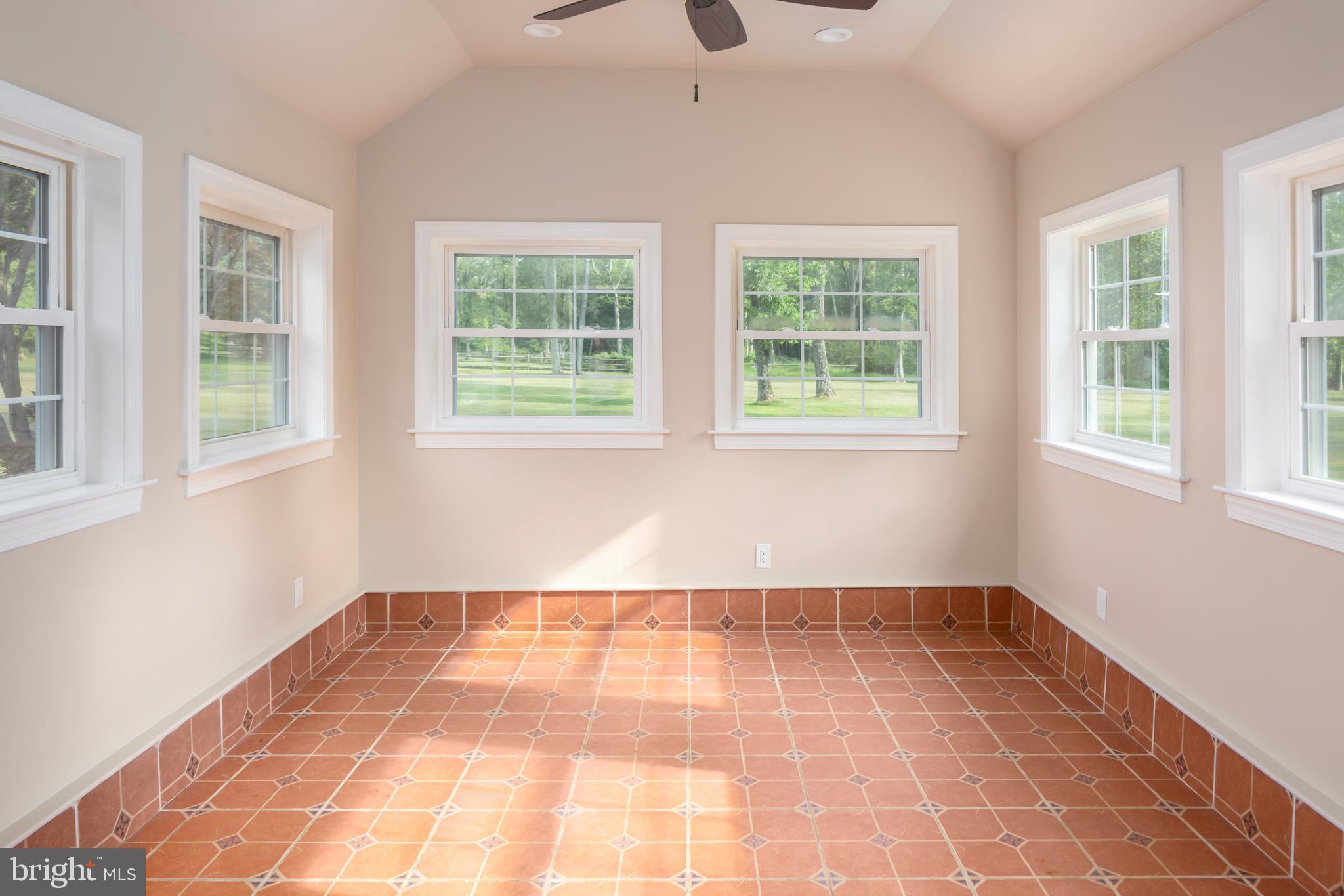 RADNOR HUNT - Residential