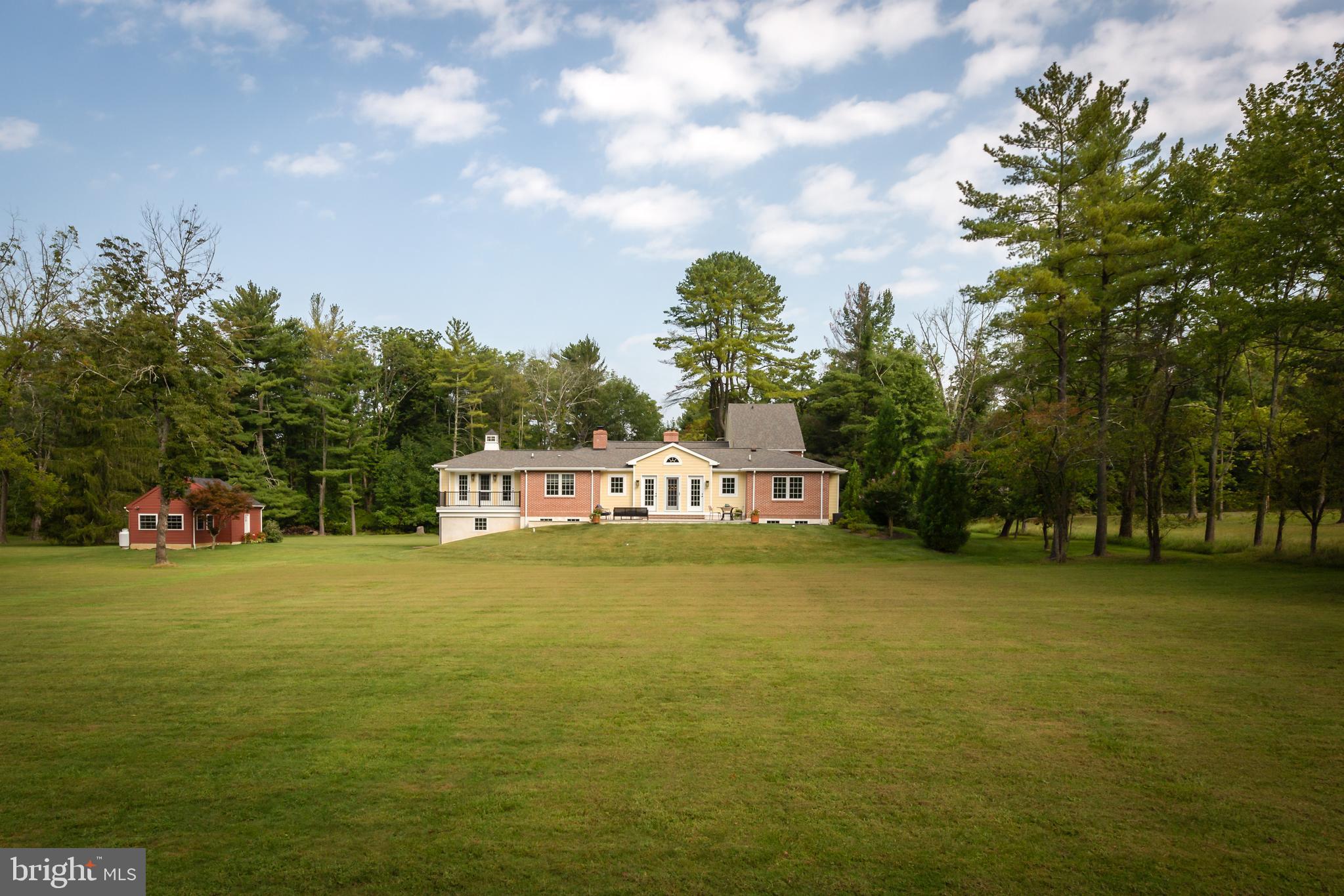 RADNOR HUNT - Residential