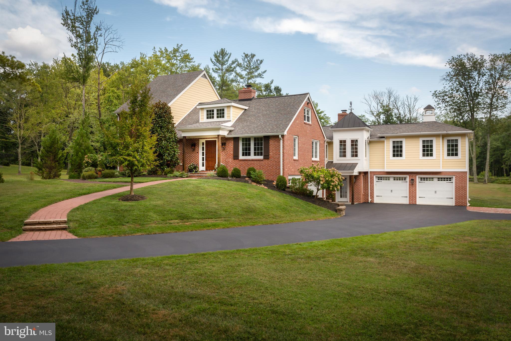 RADNOR HUNT - Residential