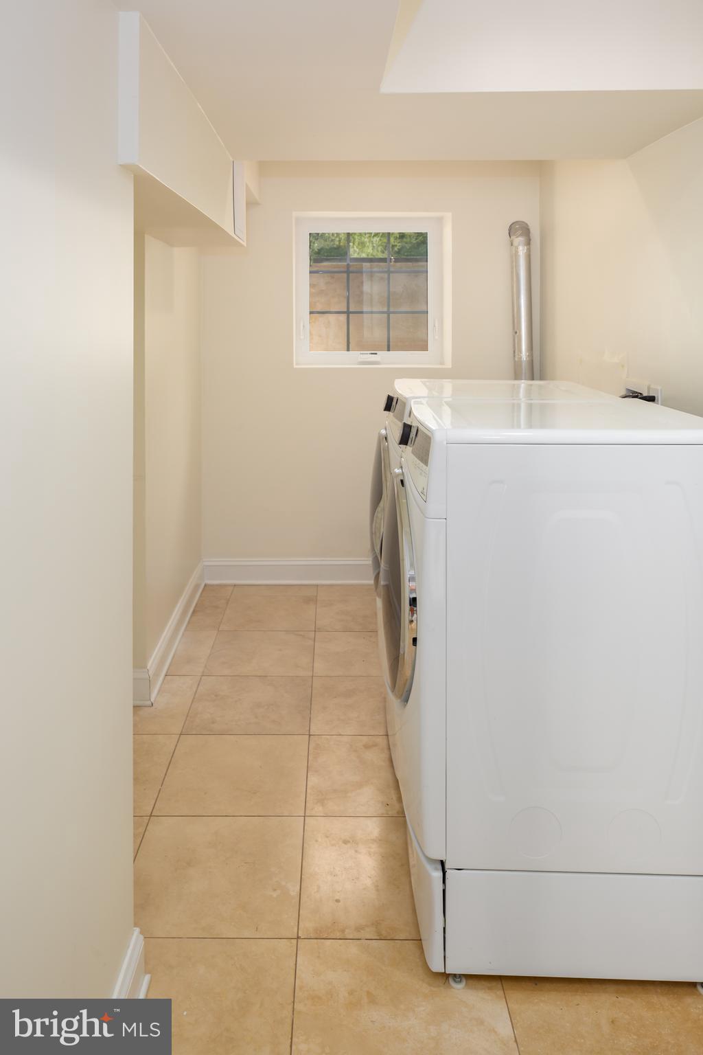 RADNOR HUNT - Residential