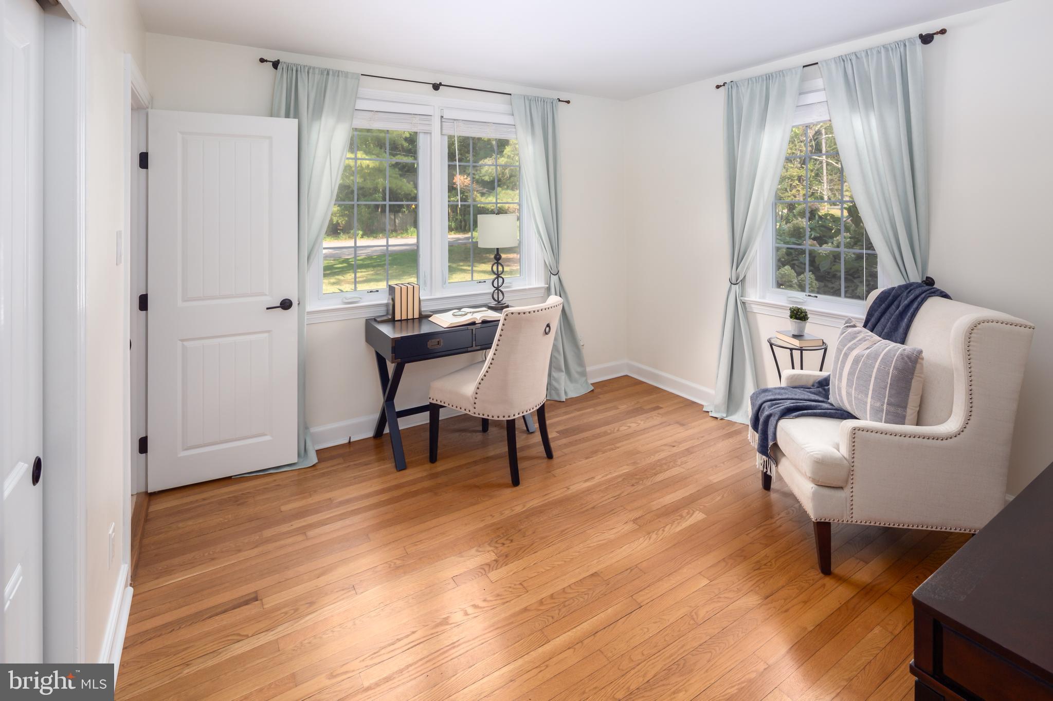 RADNOR HUNT - Residential