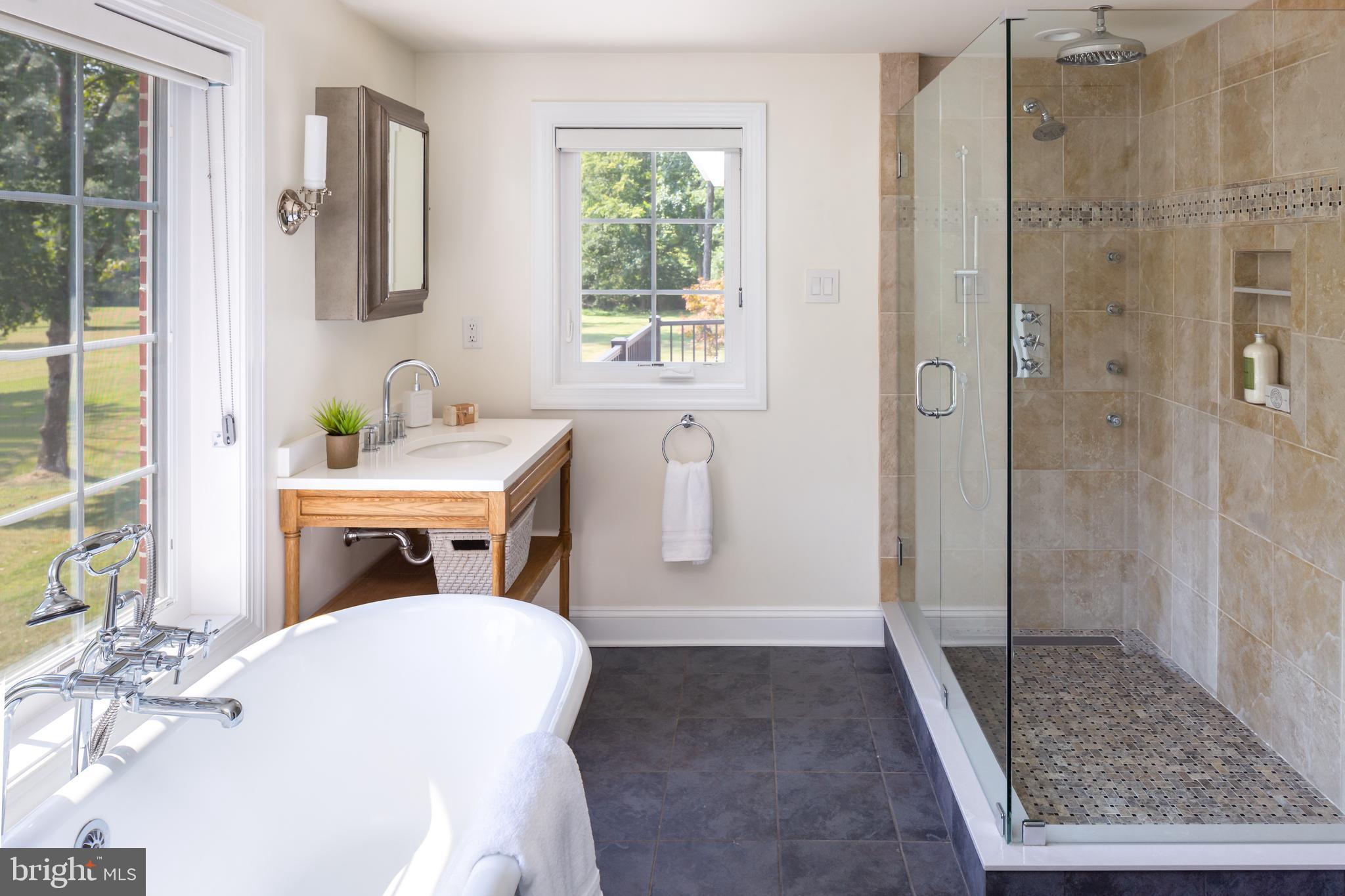 RADNOR HUNT - Residential