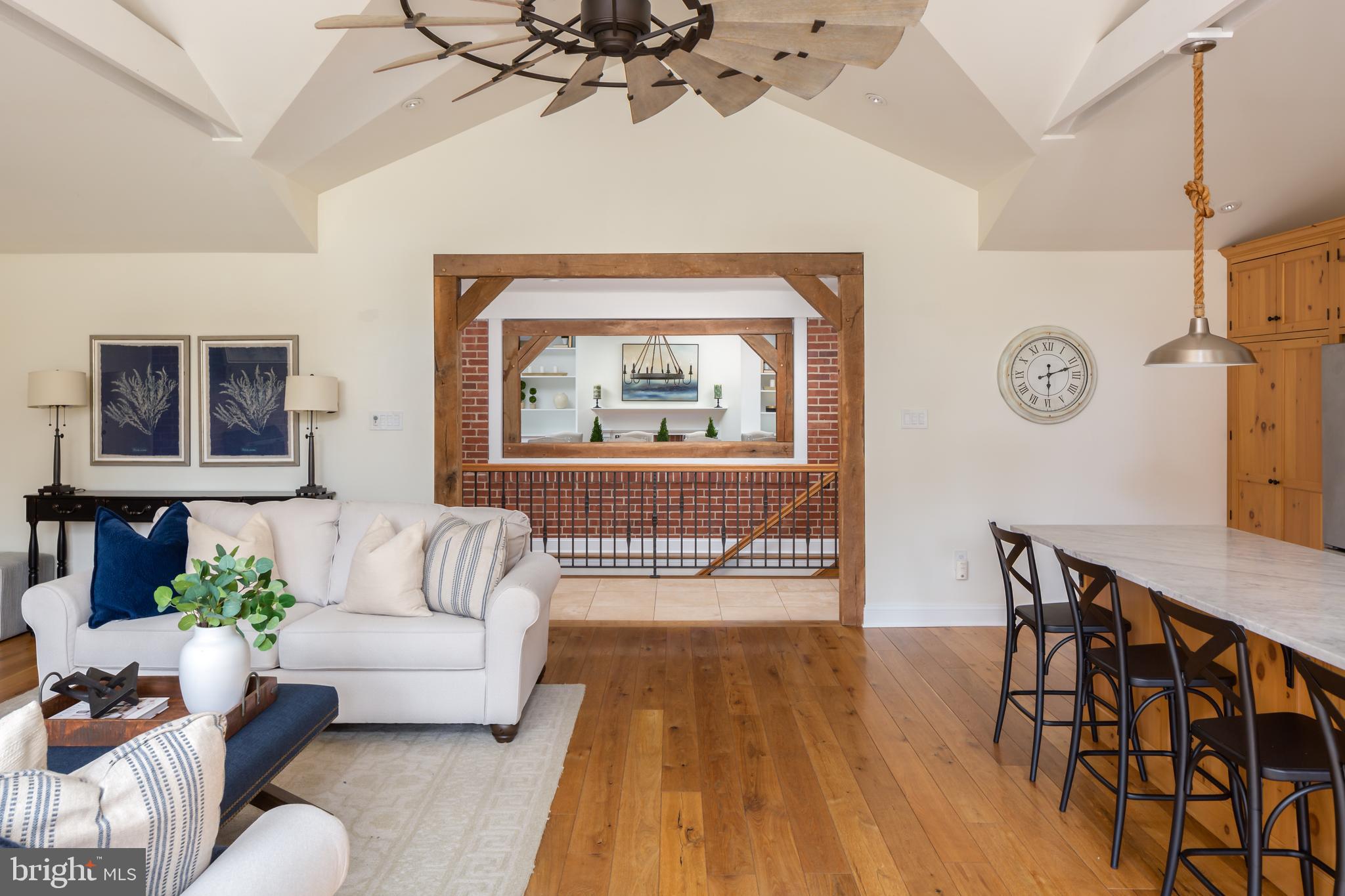 RADNOR HUNT - Residential