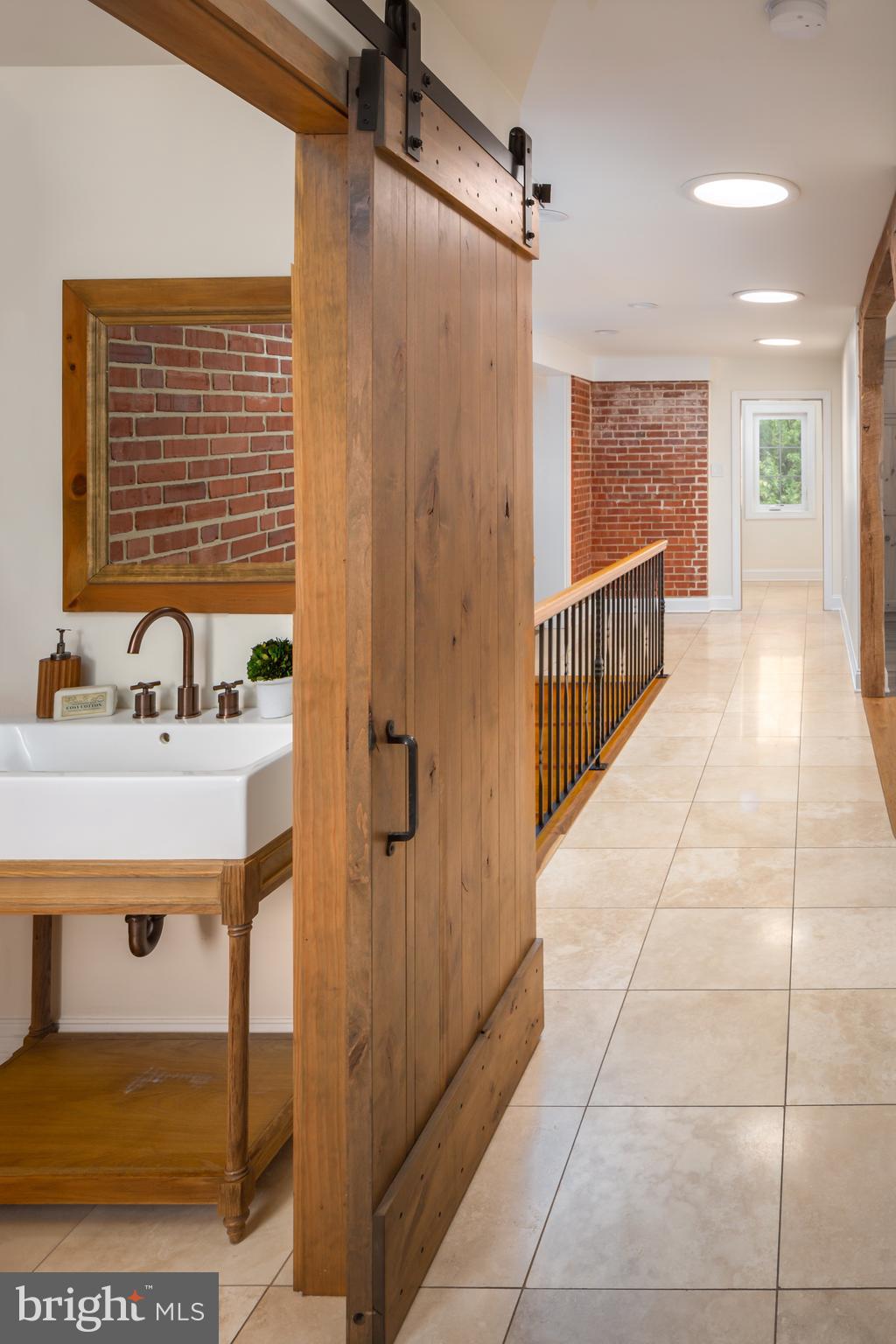 RADNOR HUNT - Residential