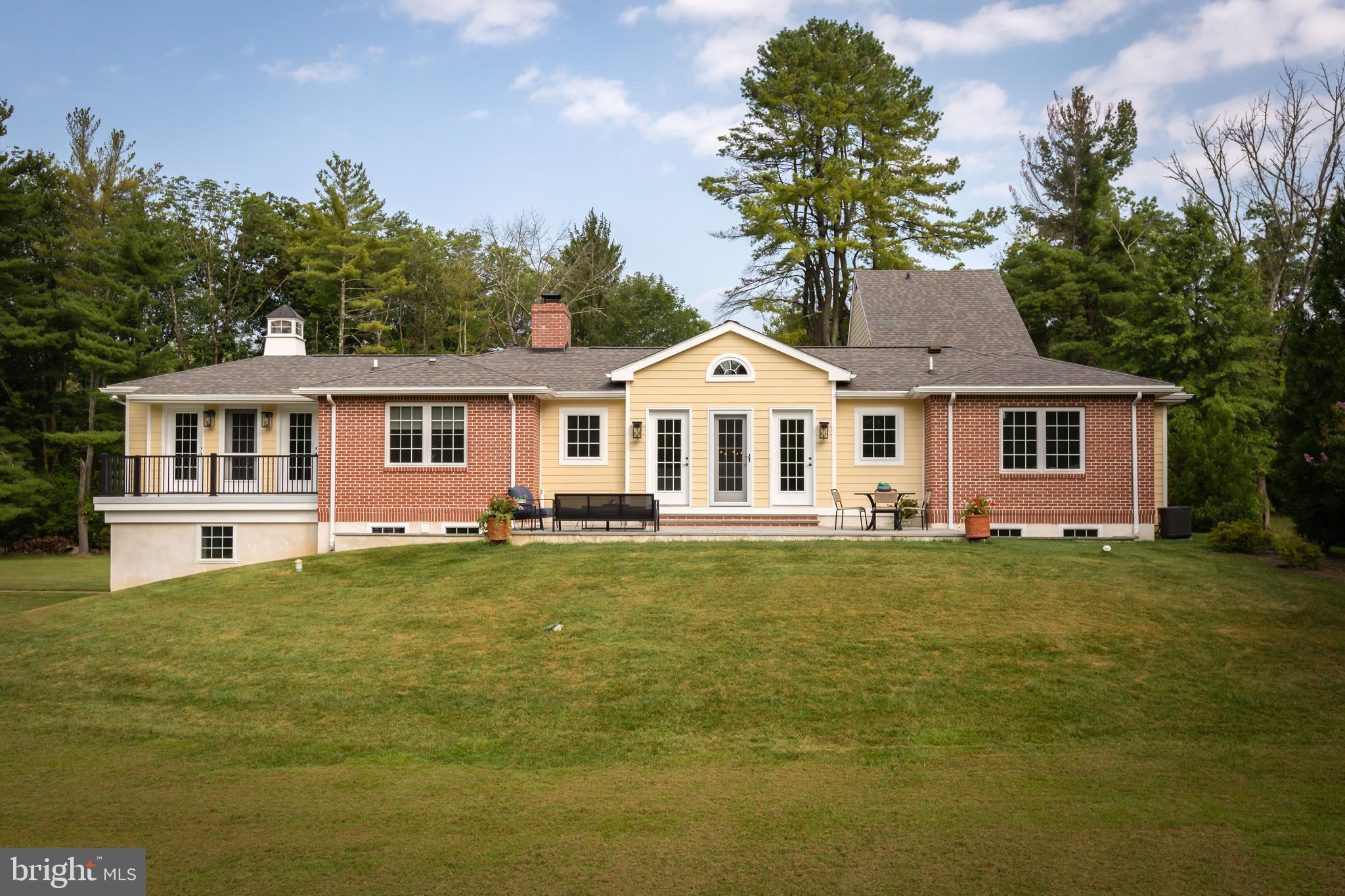 RADNOR HUNT - Residential