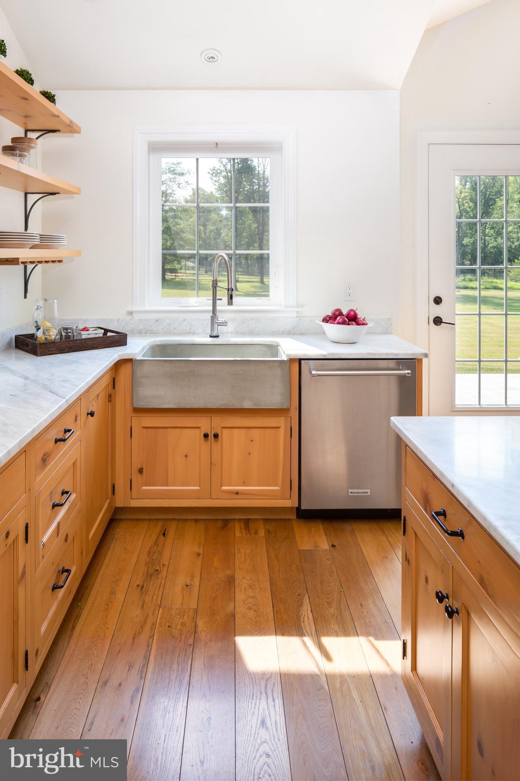 RADNOR HUNT - Residential