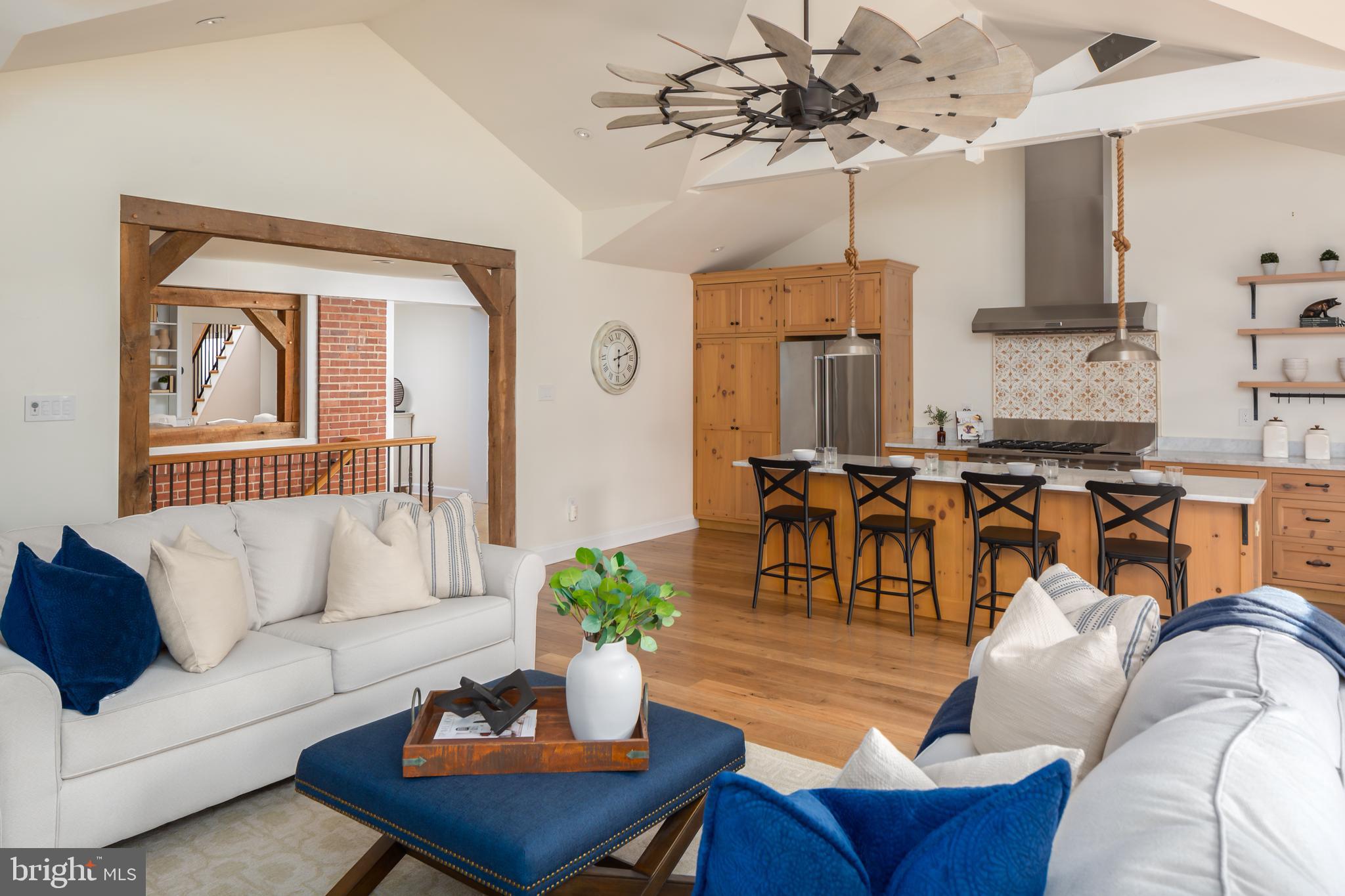 RADNOR HUNT - Residential