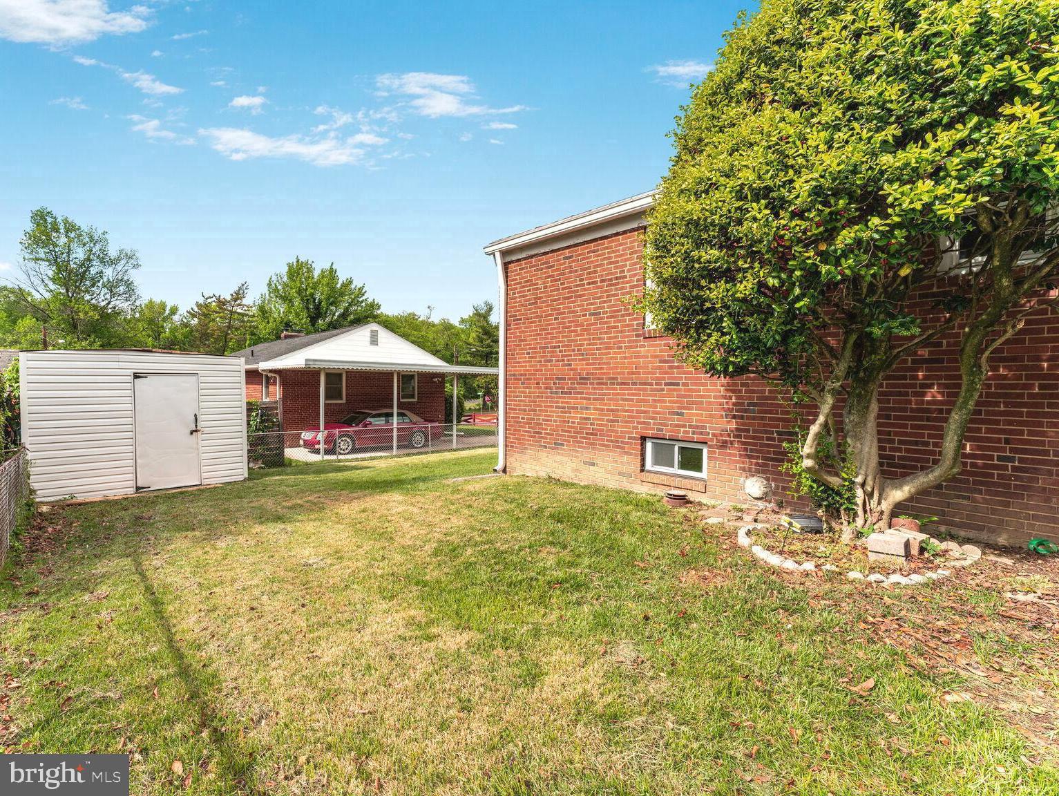 HILLSBOROUGH - Residential