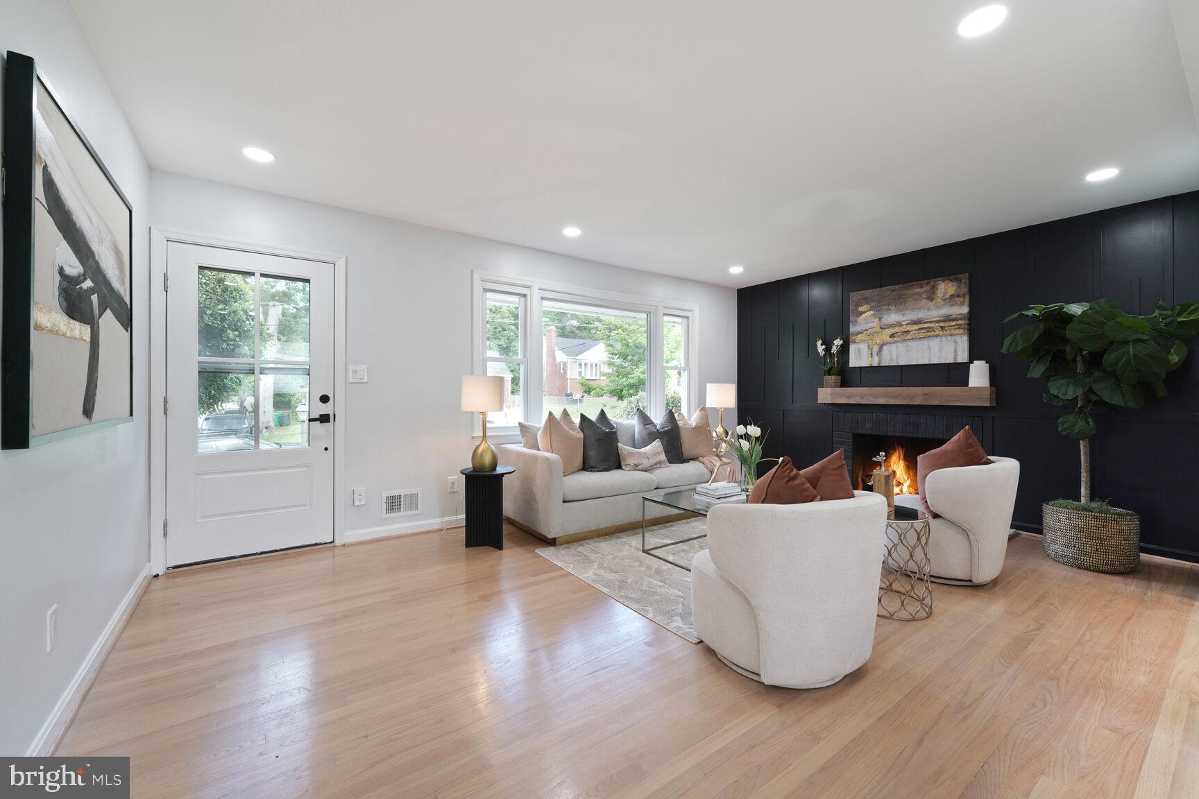 HILLSBOROUGH - Residential