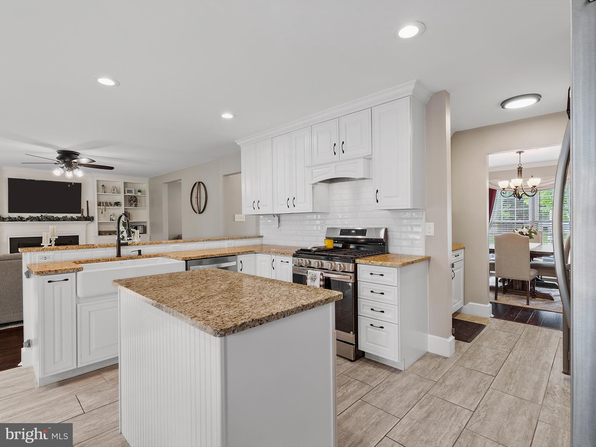 CARROLLTOWNE - Residential