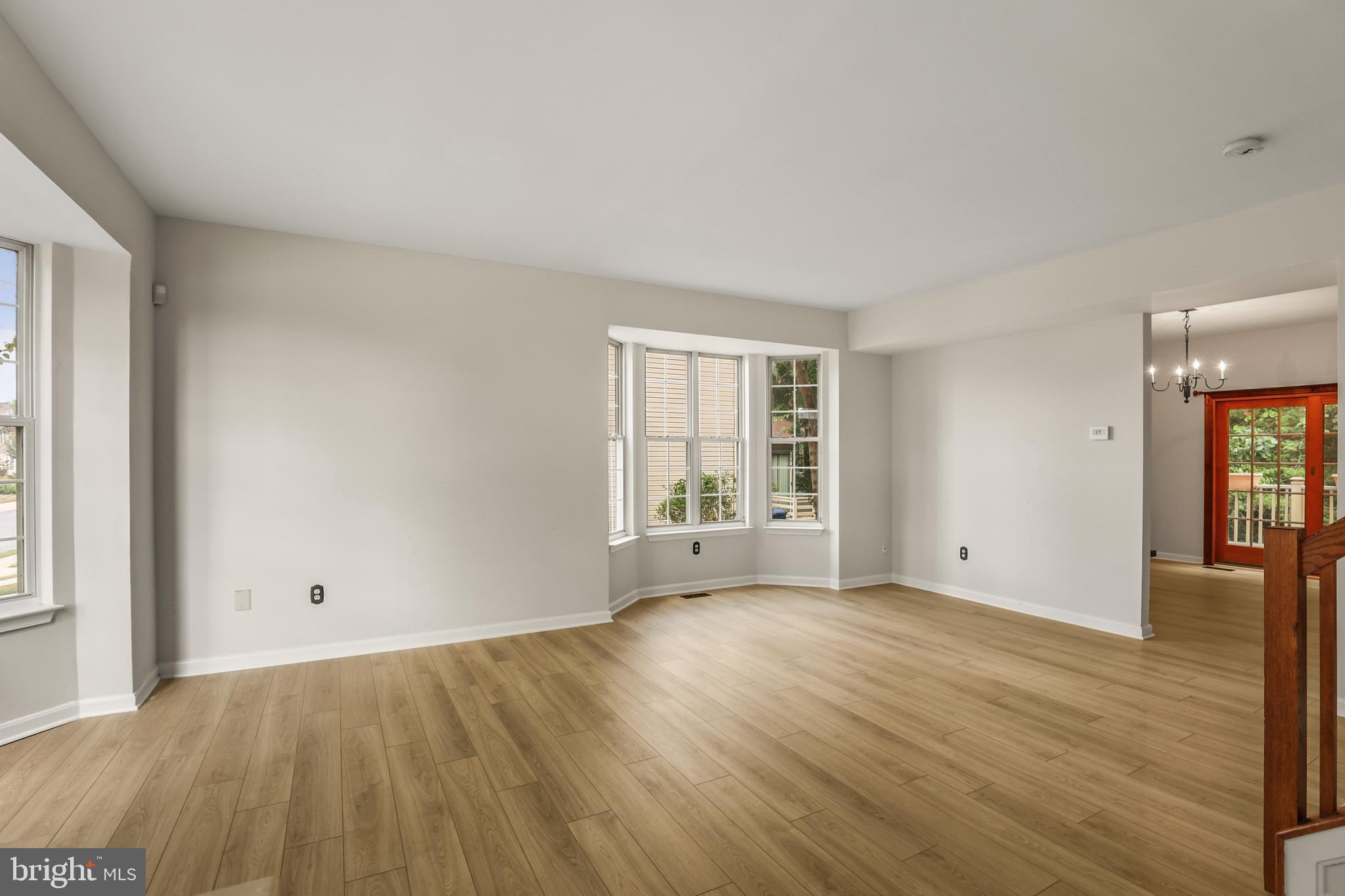 DIAMOND HILLS - Residential