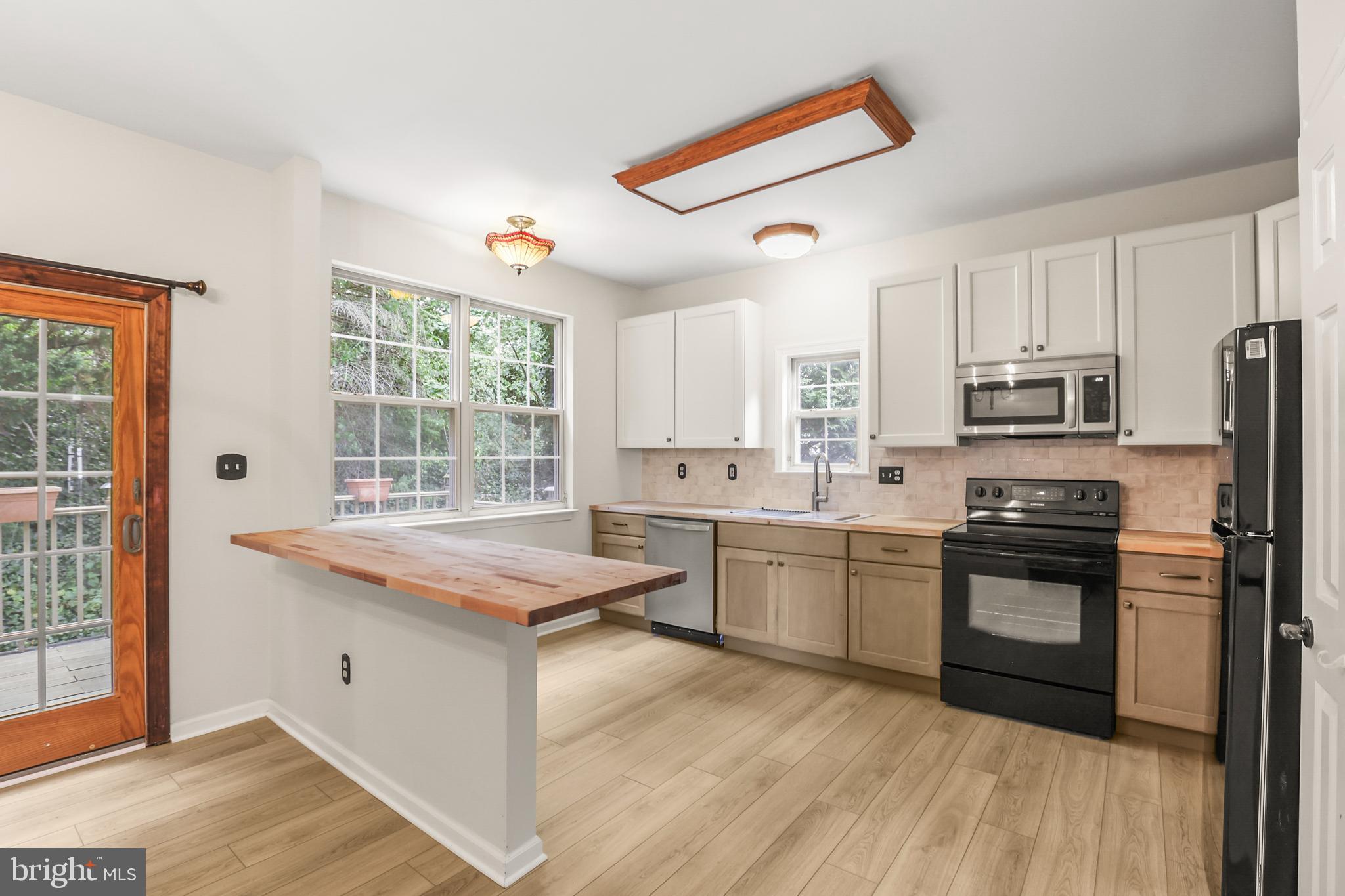 DIAMOND HILLS - Residential