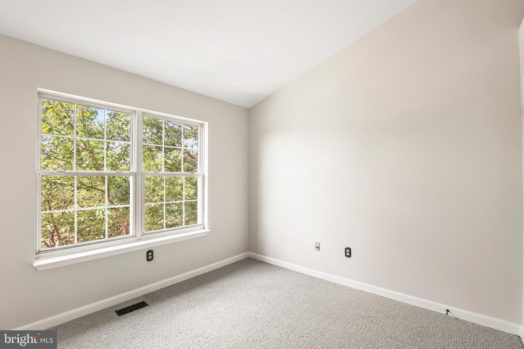 DIAMOND HILLS - Residential