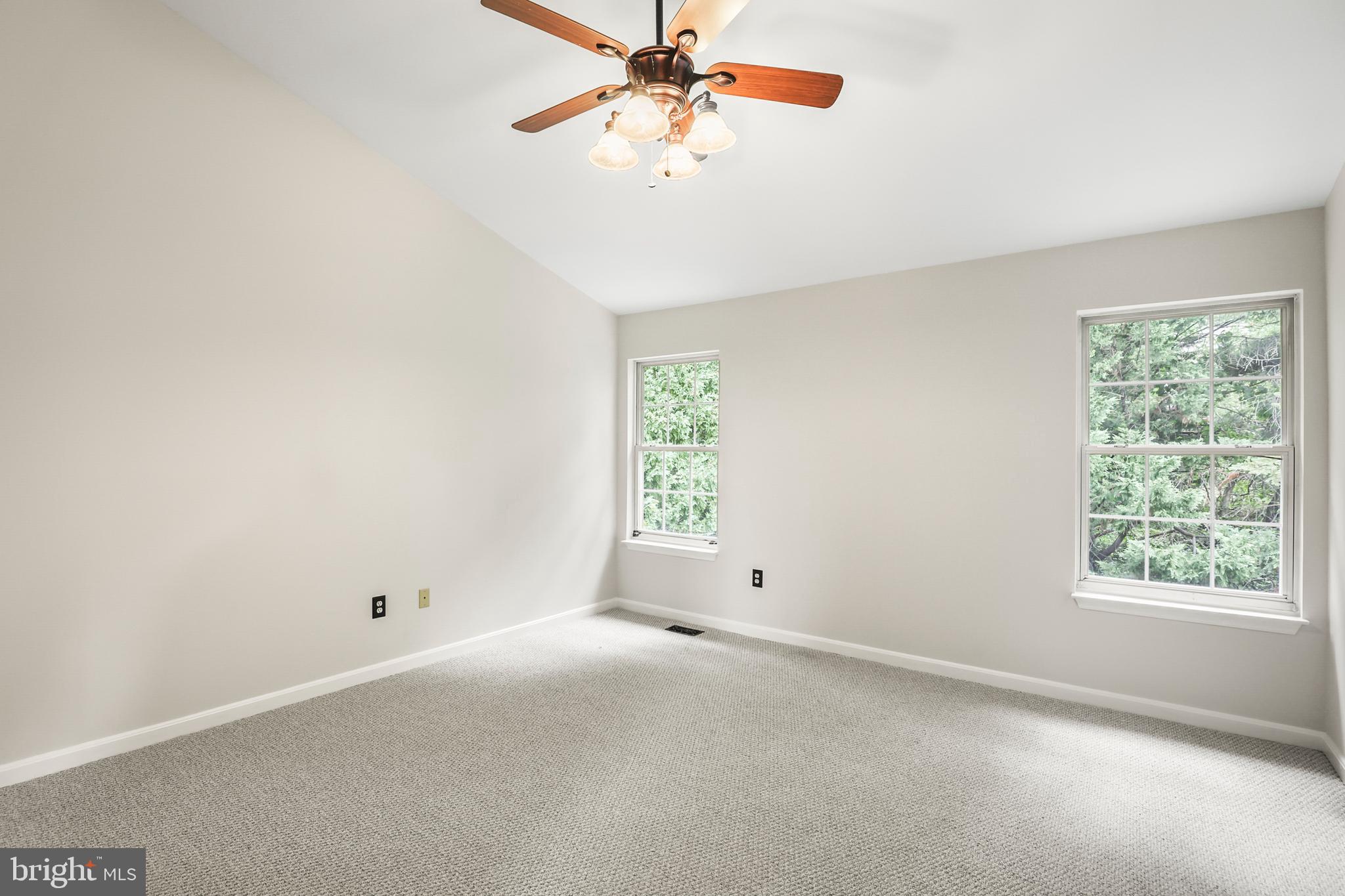 DIAMOND HILLS - Residential