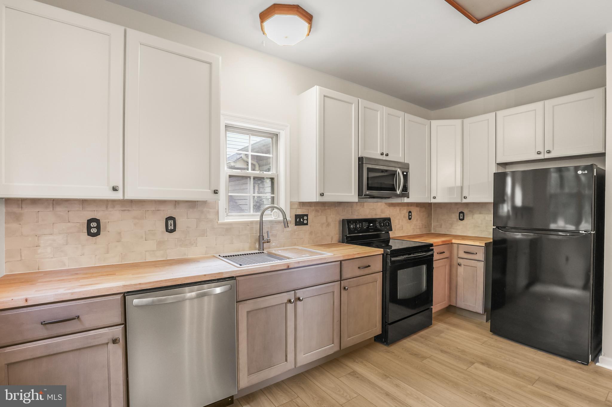 DIAMOND HILLS - Residential