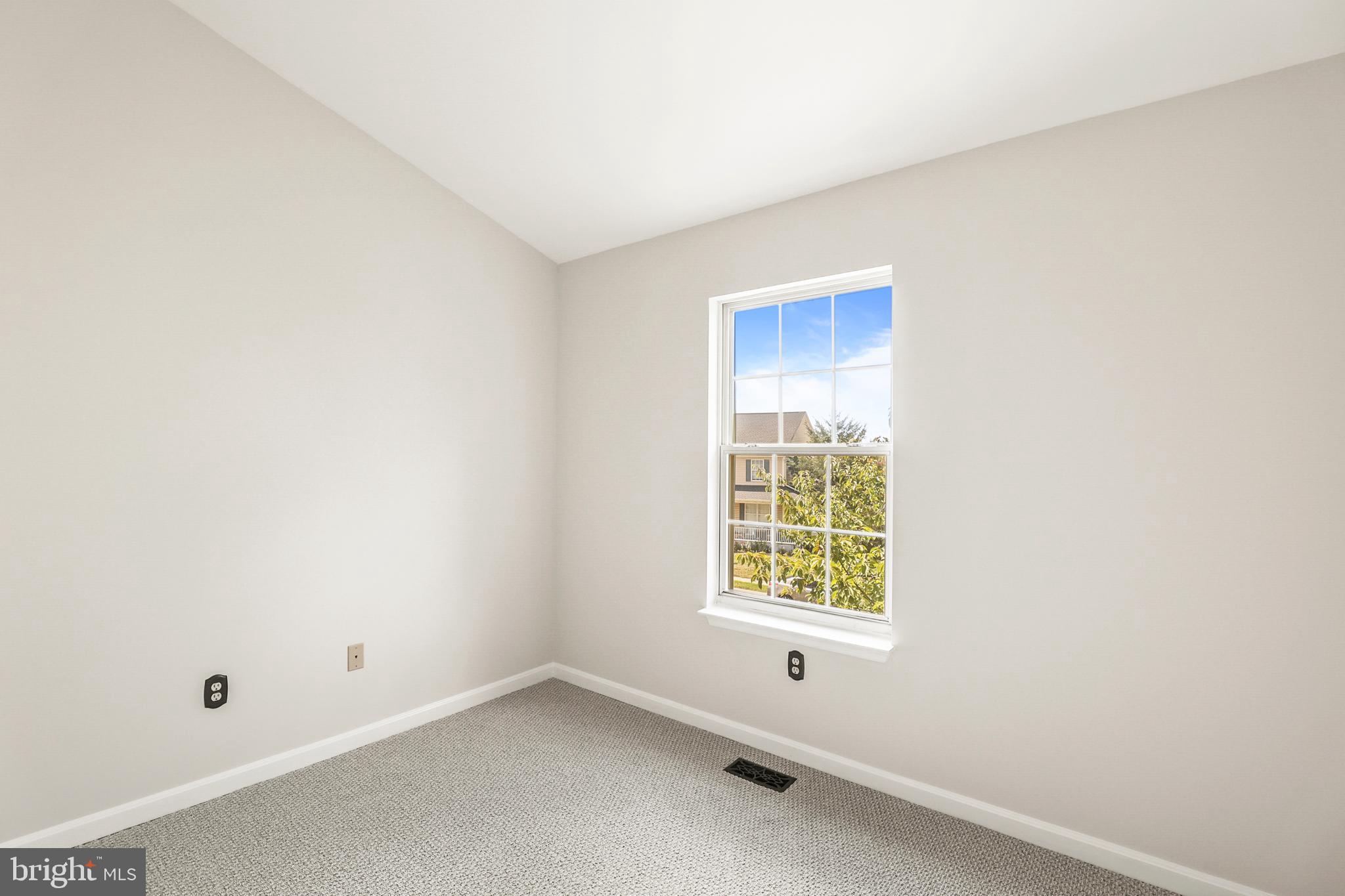 DIAMOND HILLS - Residential