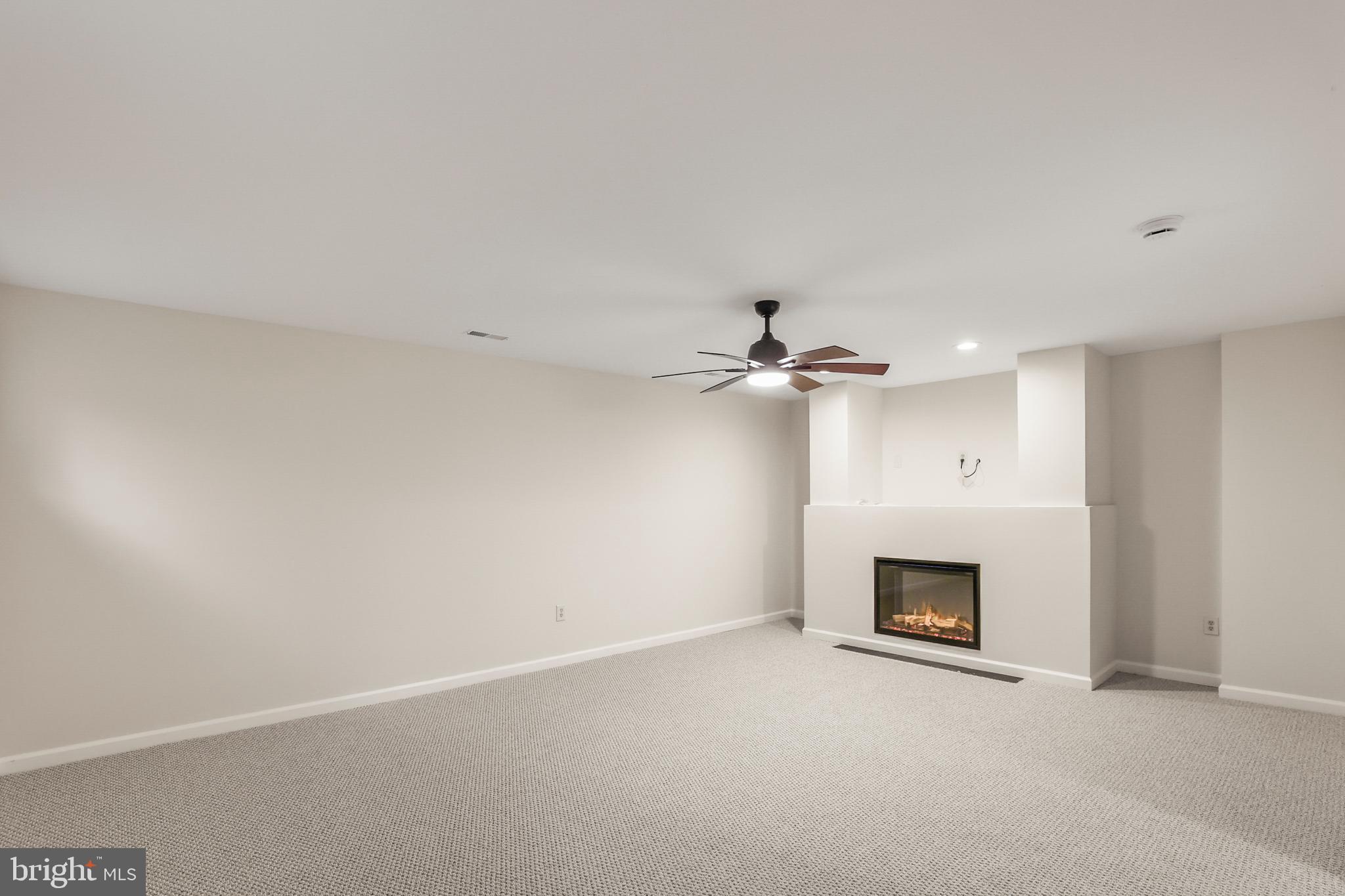 DIAMOND HILLS - Residential