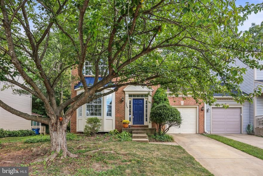 ***Lovely  move in ready carriage home in desirable Diamond Hills neighborhood. New kitchen! Brick front, 1 car garage. Upper level features 3 roomy bedrooms, including master suite with cathedral ceiling; main level has 9' ceilings, new berber carpet upper and lower level, LVP flooring throughout the main! Entire interior has been freshly painted. Enjoy the updated eat-in kitchen. Lower level has finished clubroom with electric fp, and a 1/2 bath. Deck and private back yard!