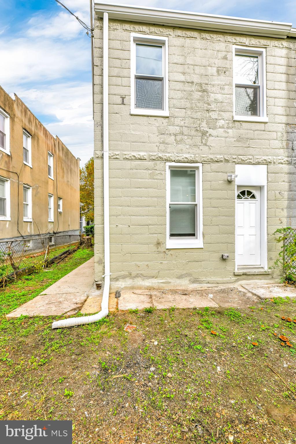 PEN LUCY - Residential