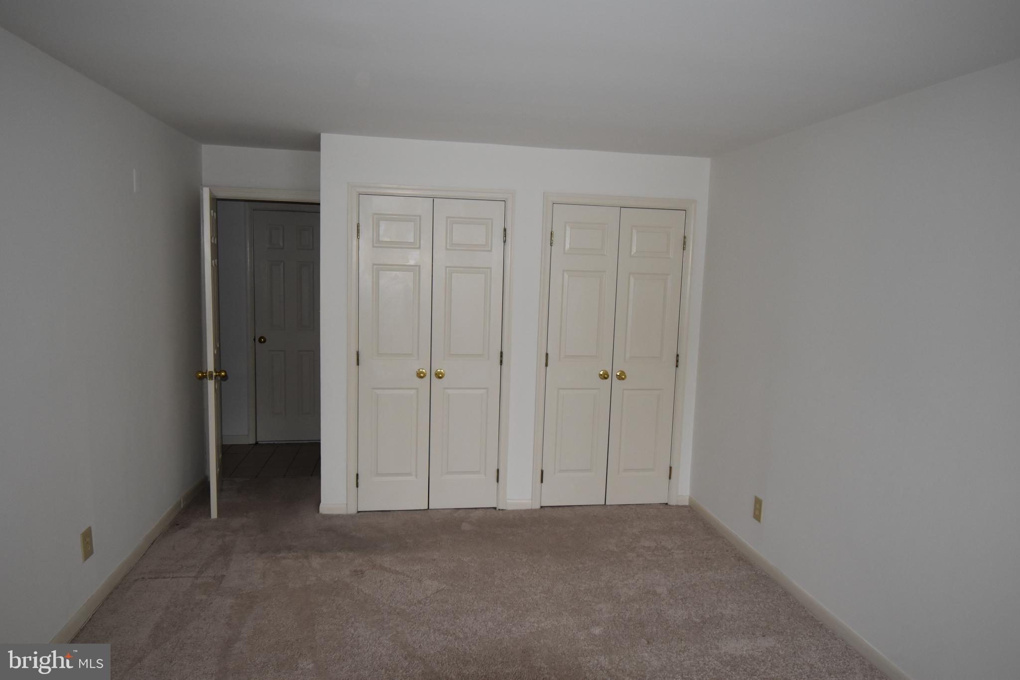 WOODLAKE TOWERS - Residential