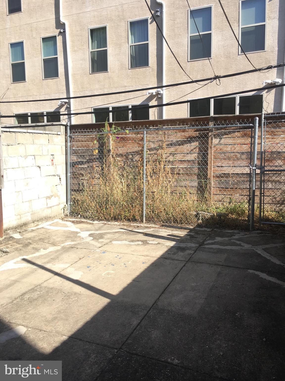 POINT BREEZE - Residential Lease