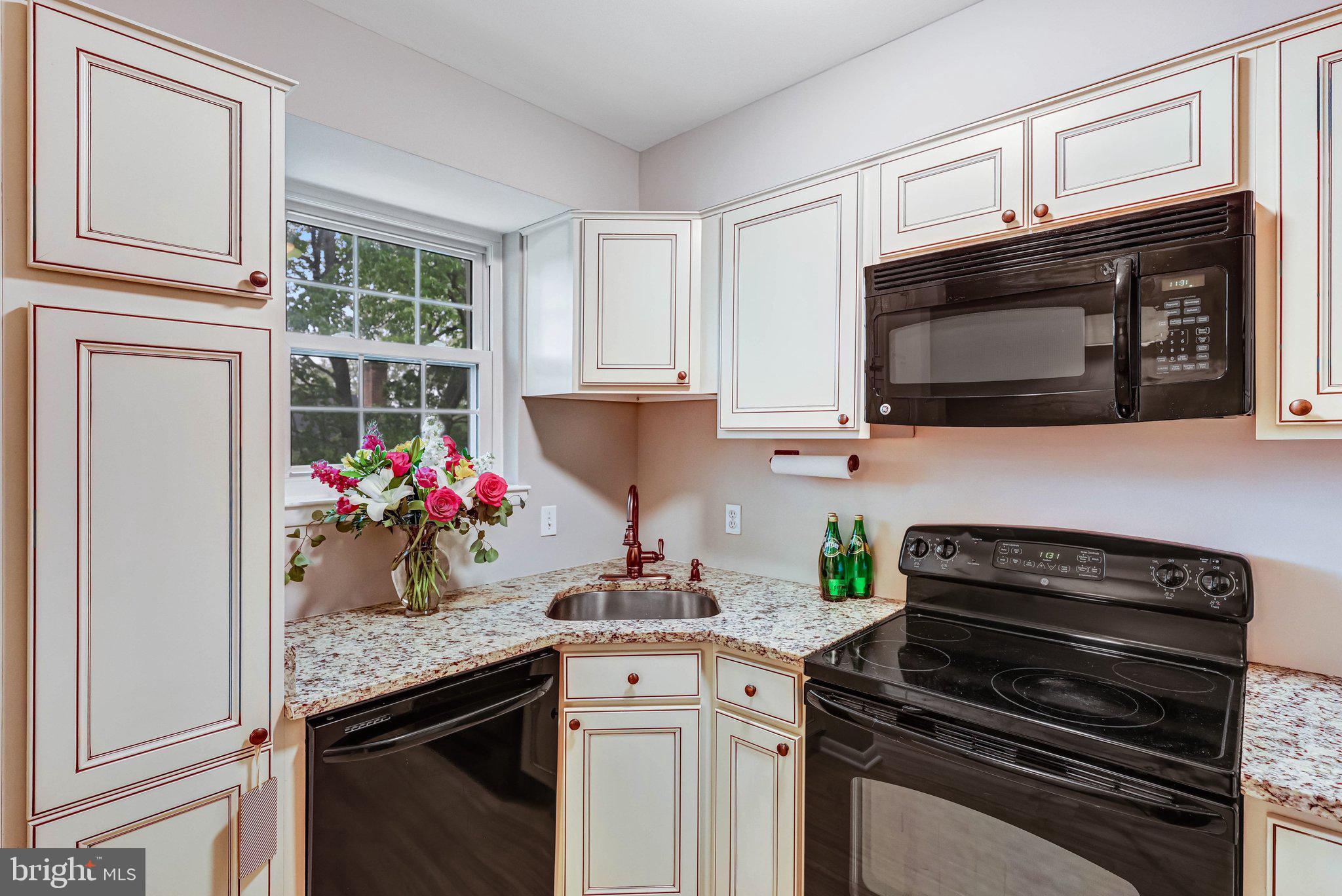 THE ARLINGTON - Residential