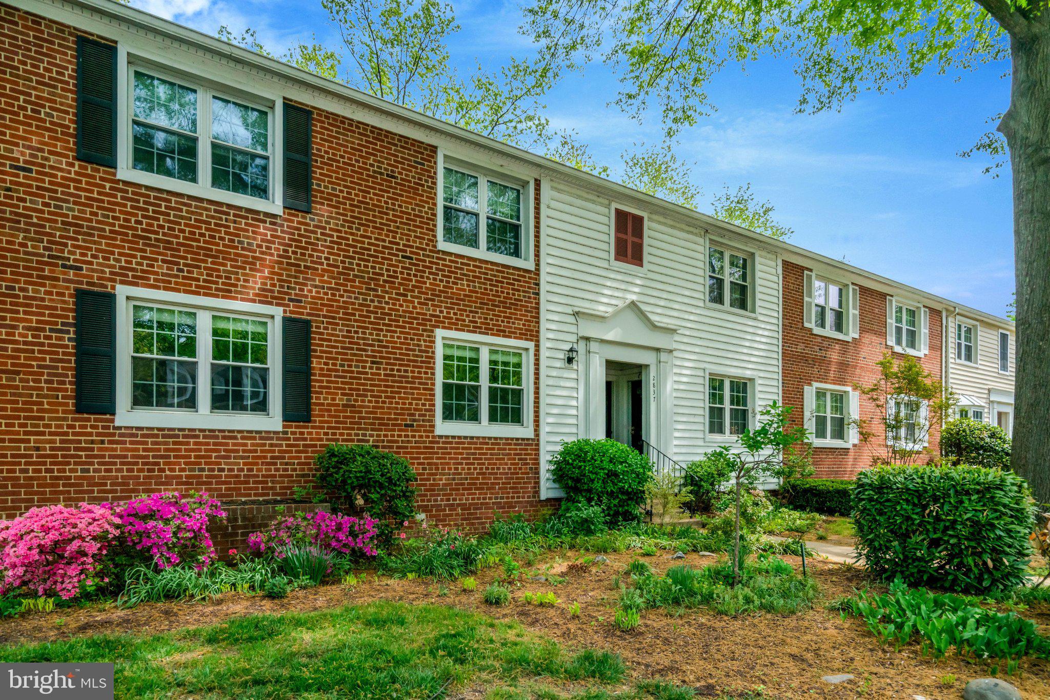 2837 S WAKEFIELD STREET D S D