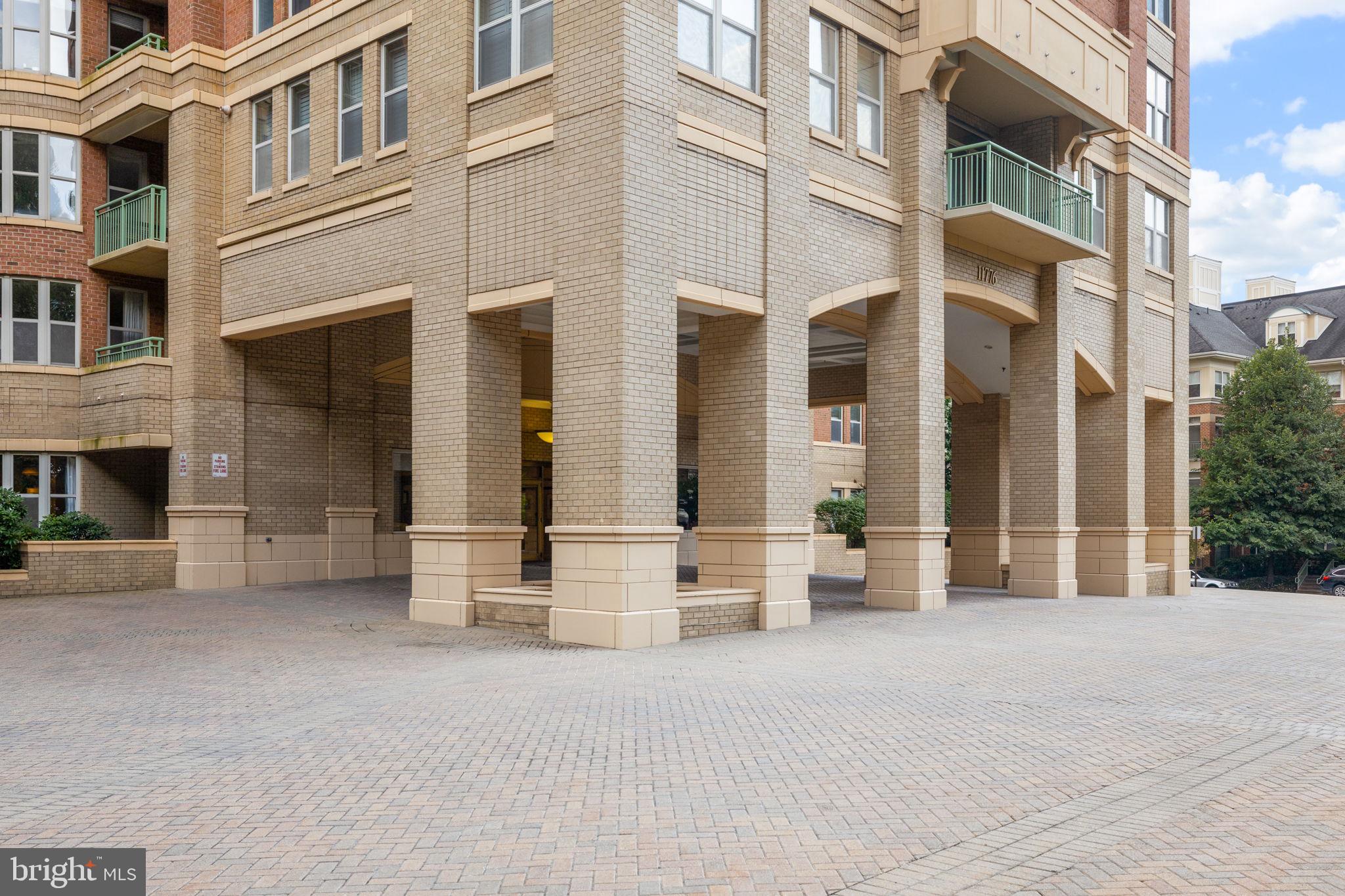 STRATFORD - Residential