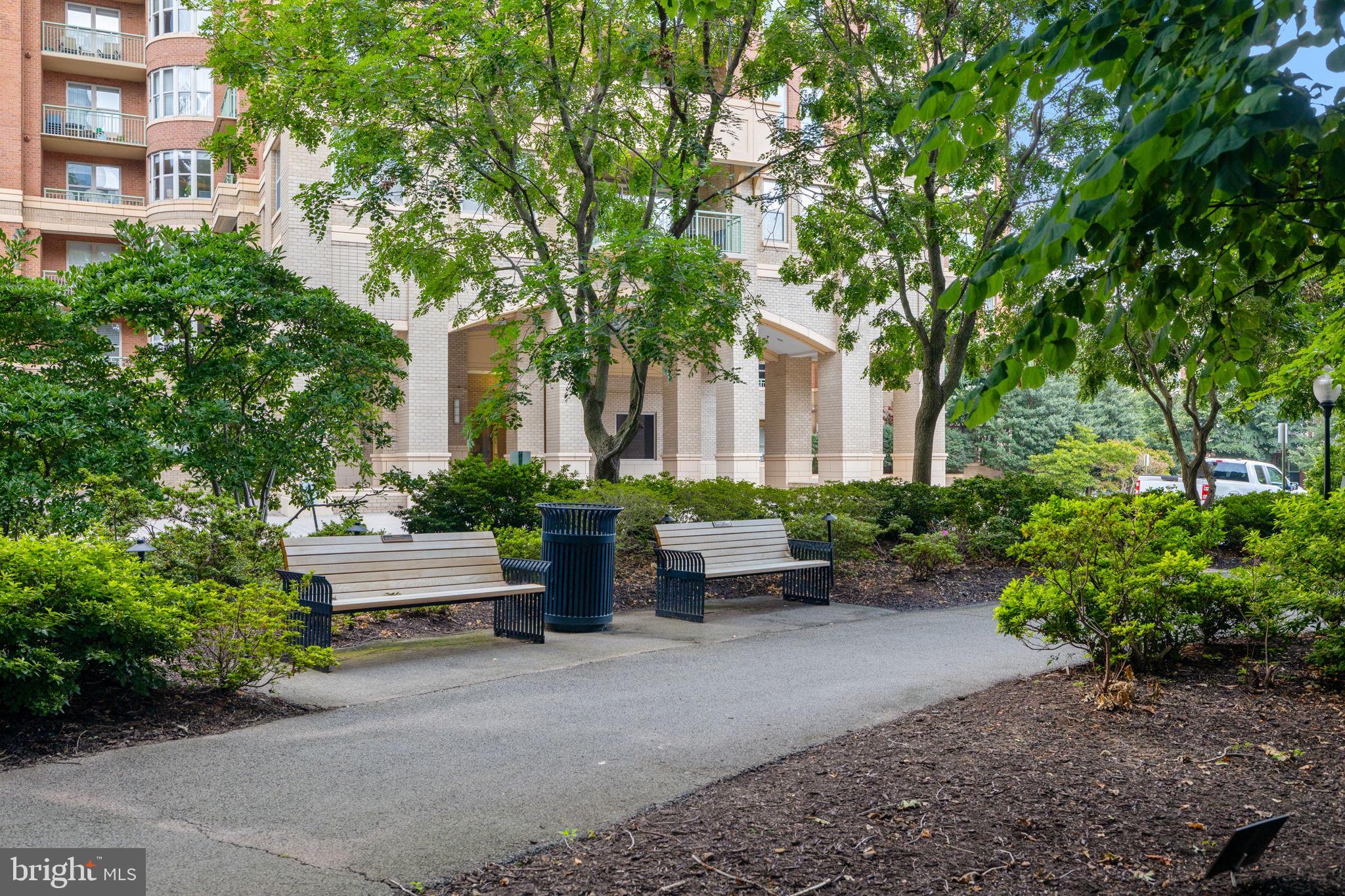 STRATFORD - Residential