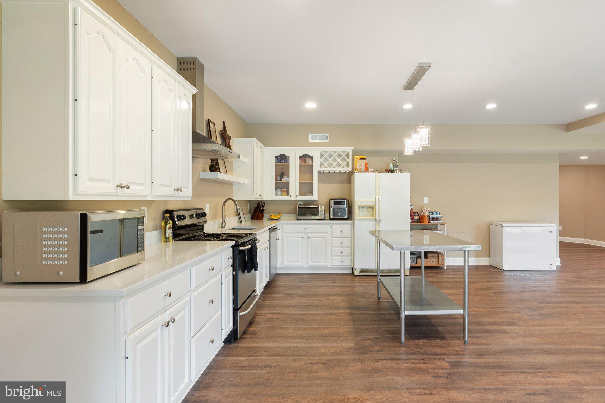 LODGE LAND FARMS - Residential