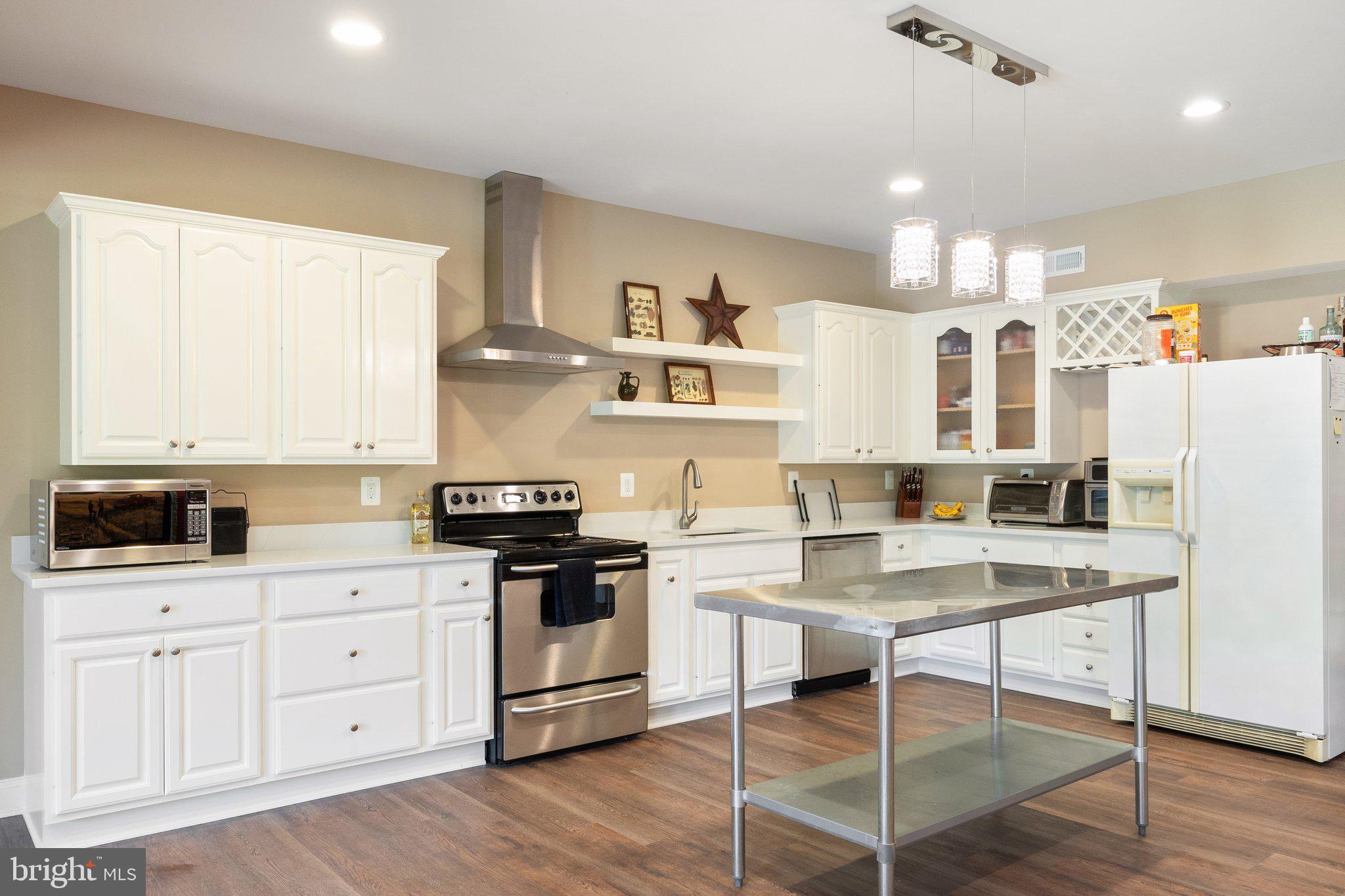 LODGE LAND FARMS - Residential