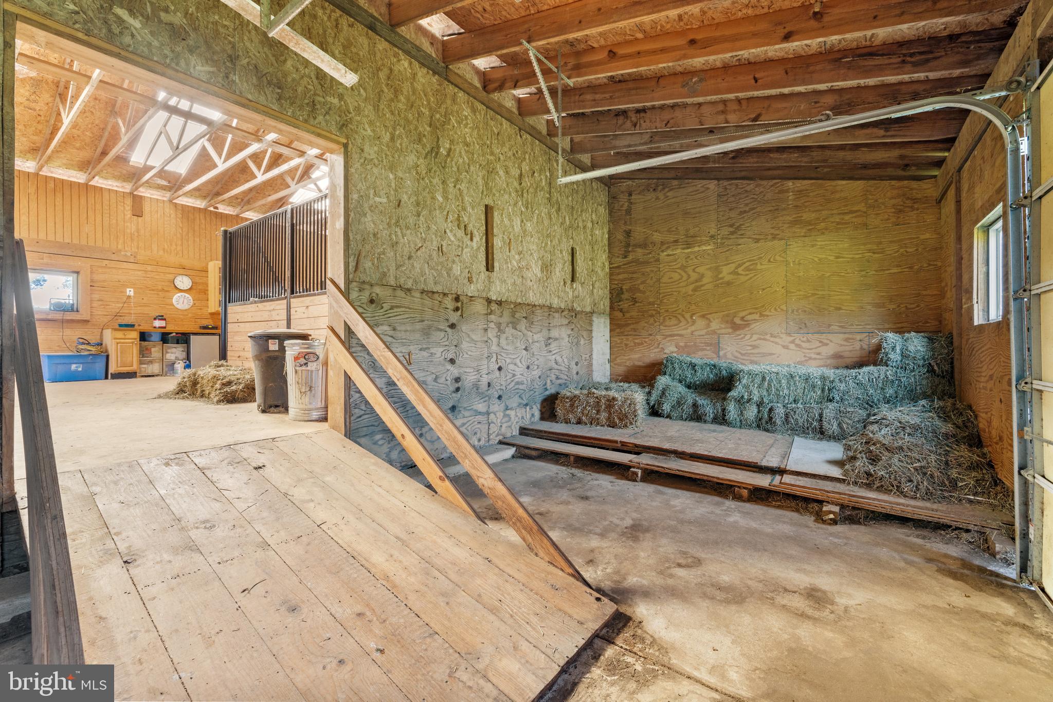 LODGE LAND FARMS - Residential