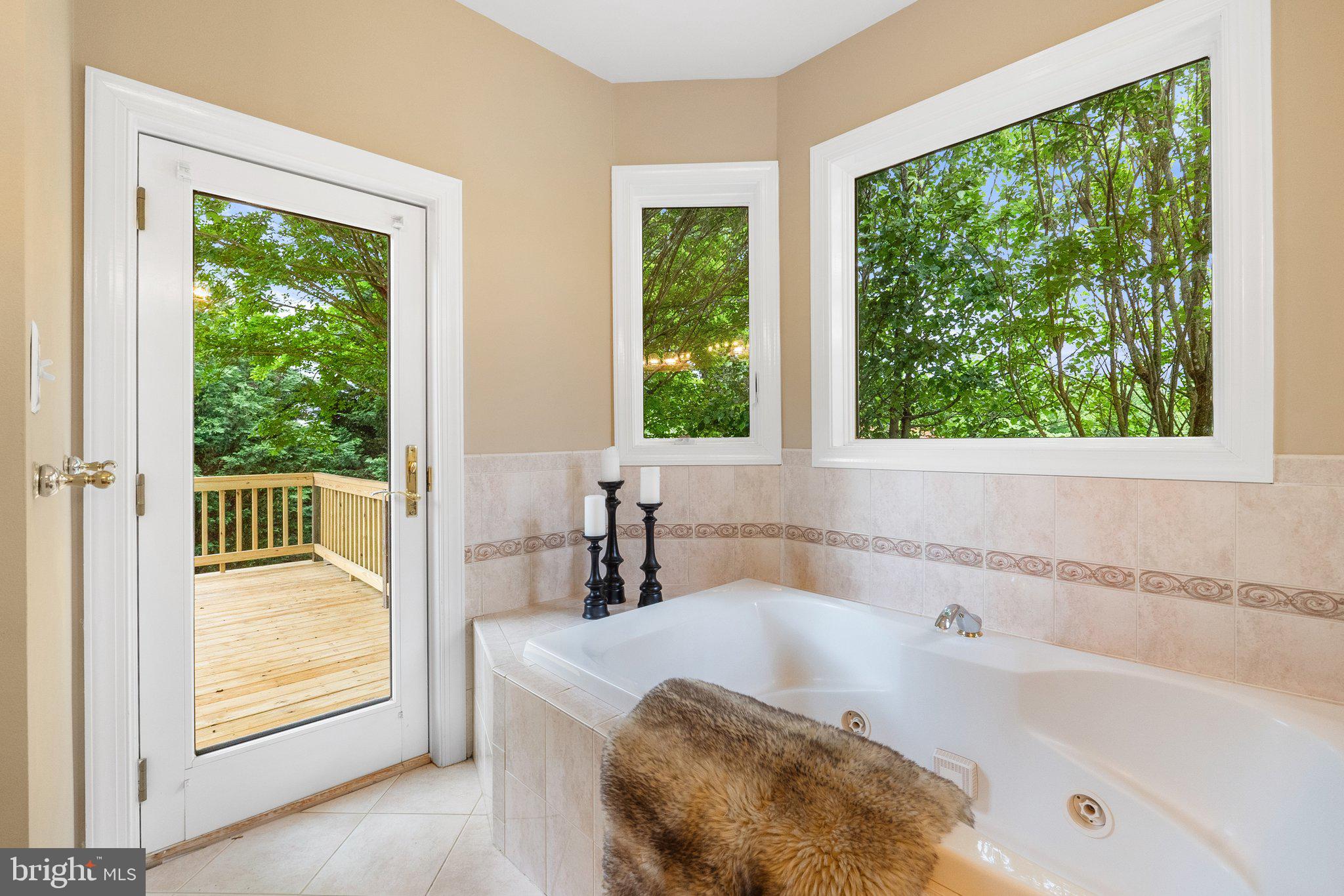 LODGE LAND FARMS - Residential