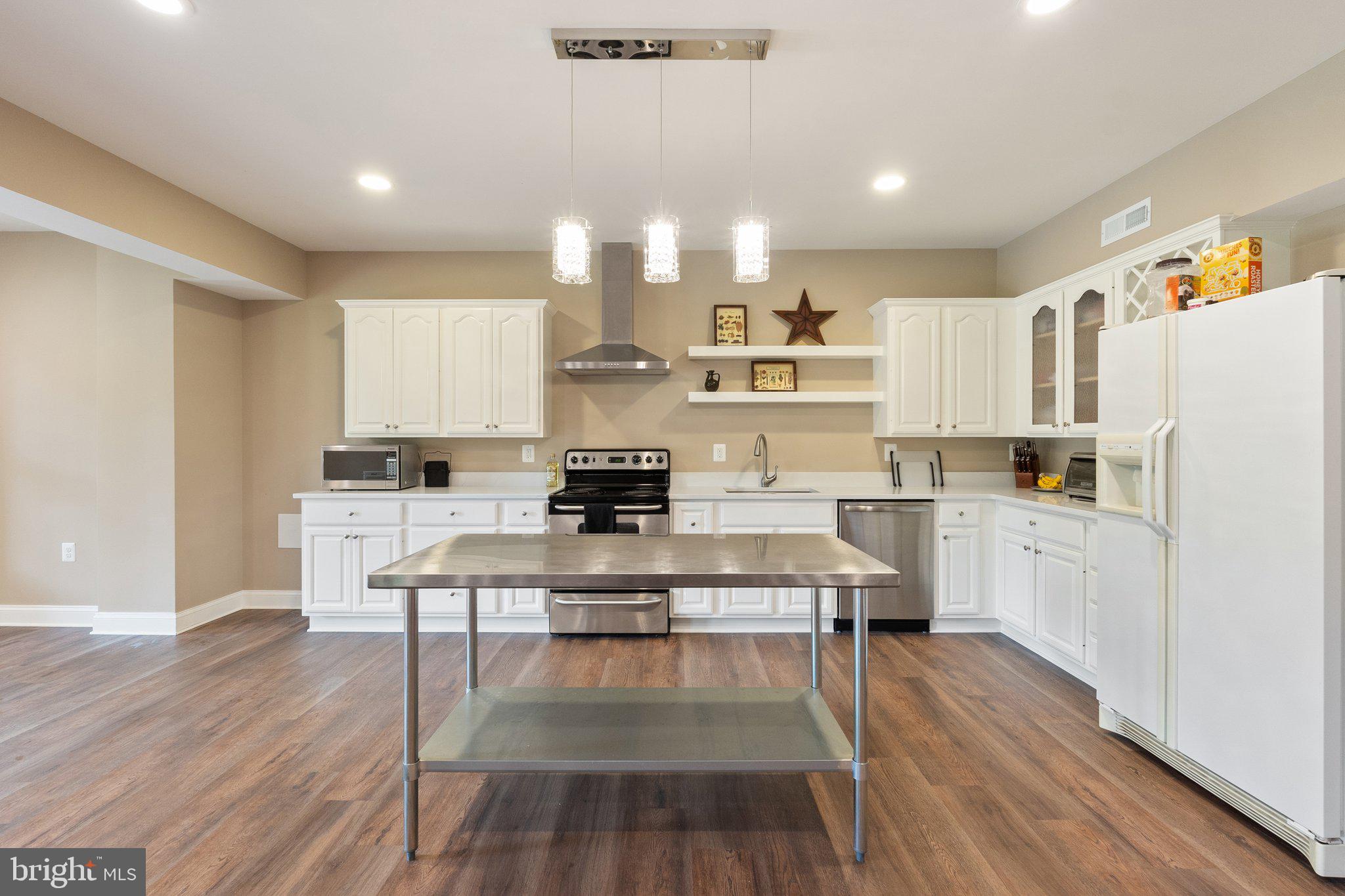 LODGE LAND FARMS - Residential