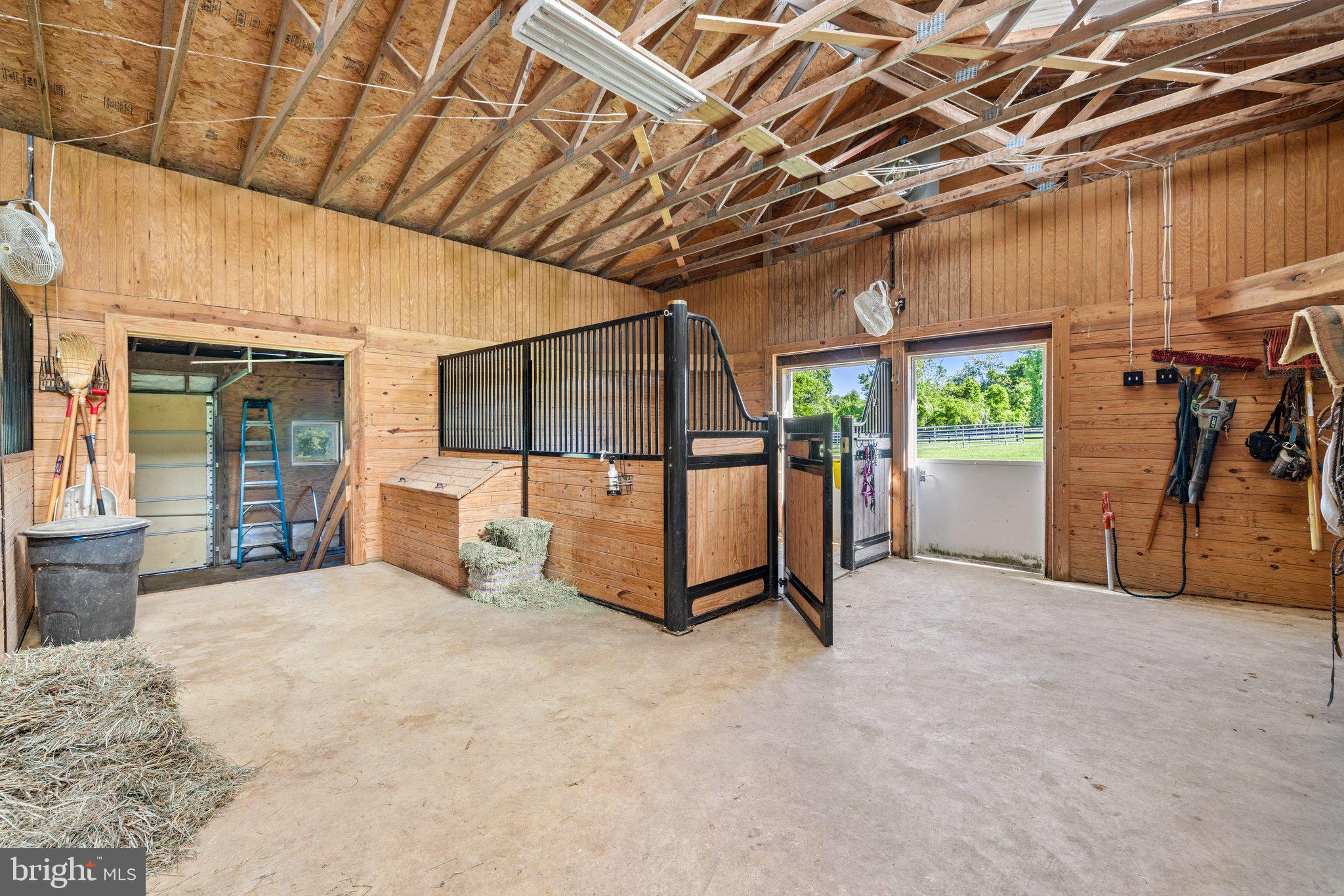 LODGE LAND FARMS - Residential