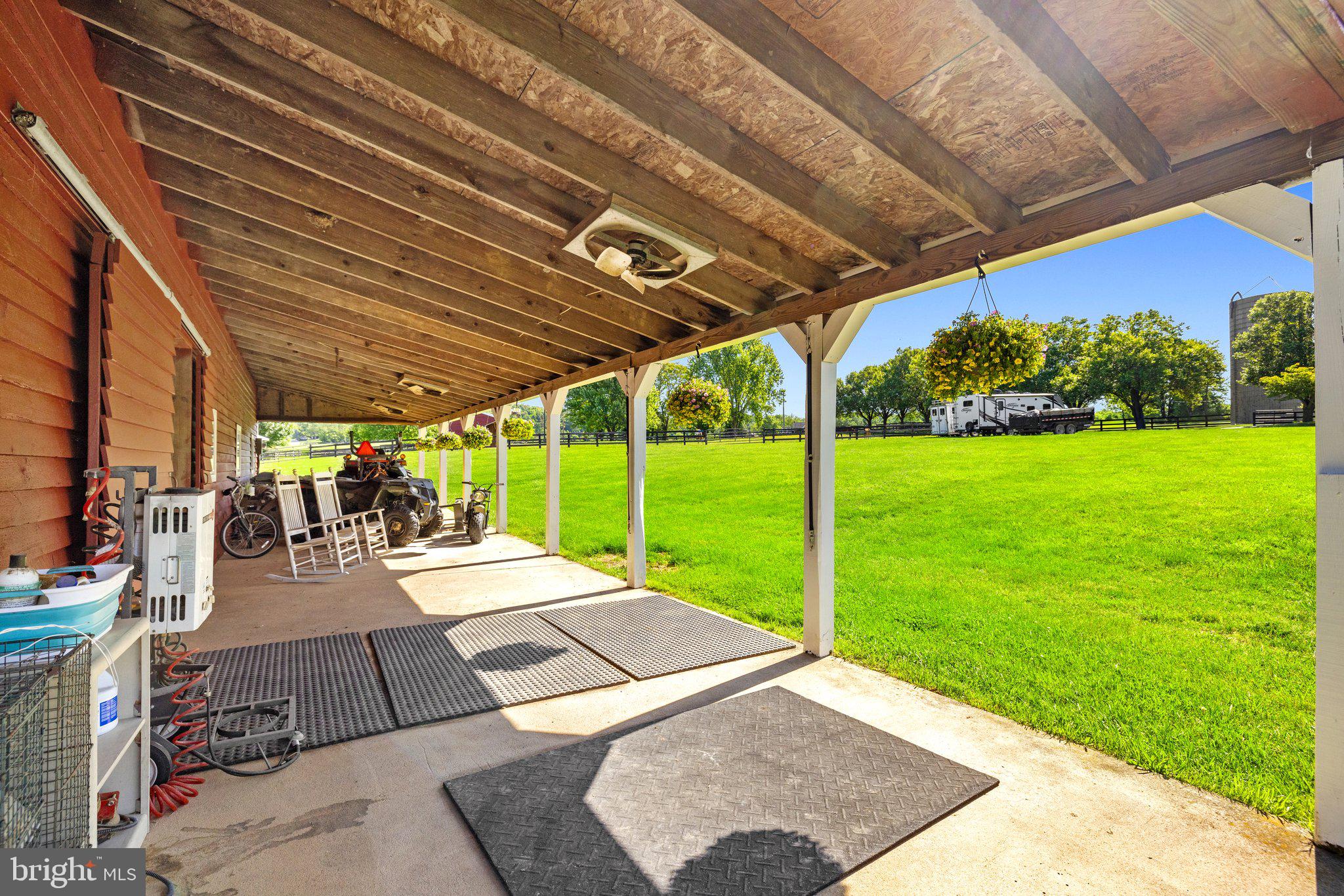 LODGE LAND FARMS - Residential