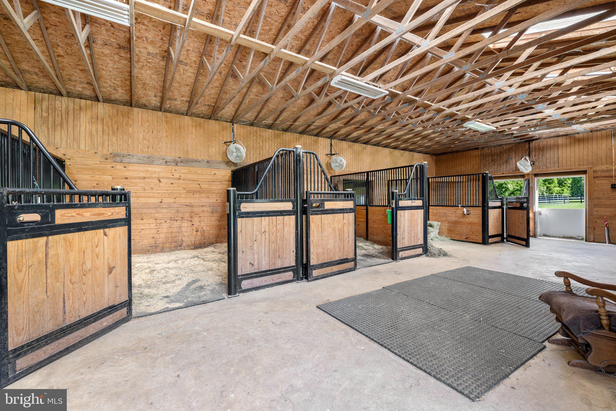 LODGE LAND FARMS - Residential