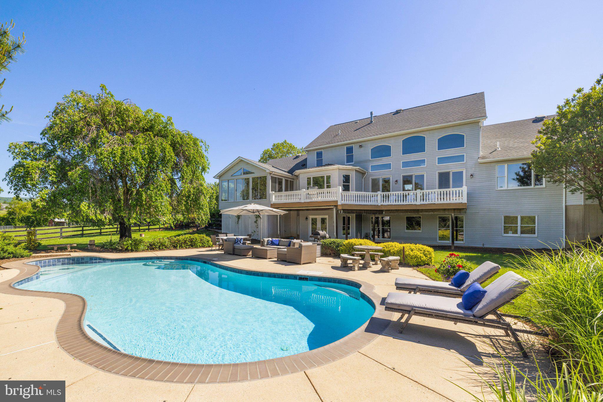 LODGE LAND FARMS - Residential