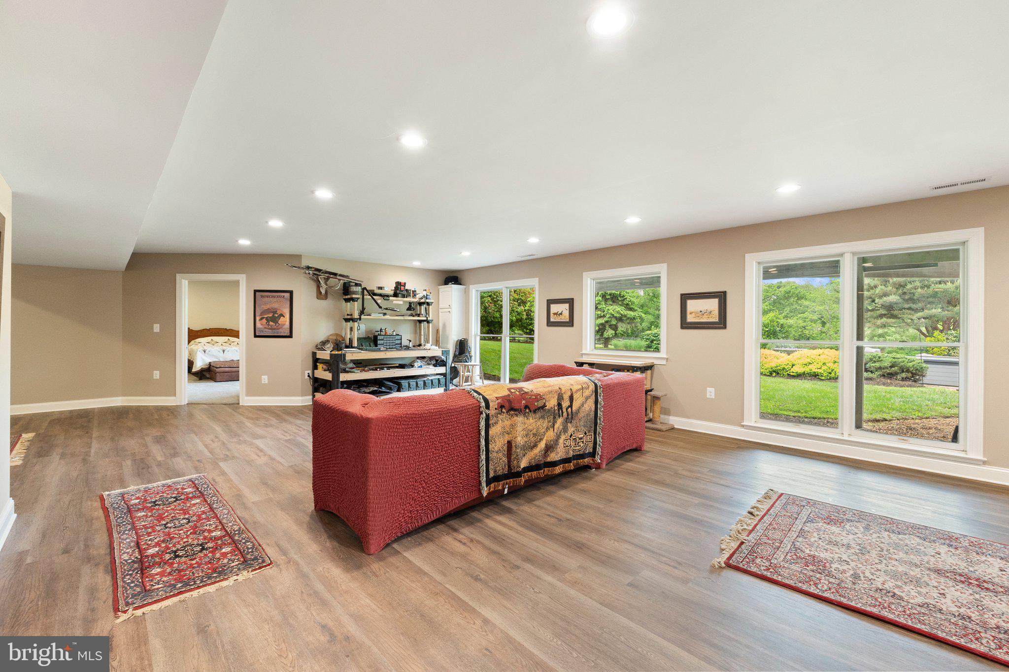 LODGE LAND FARMS - Residential