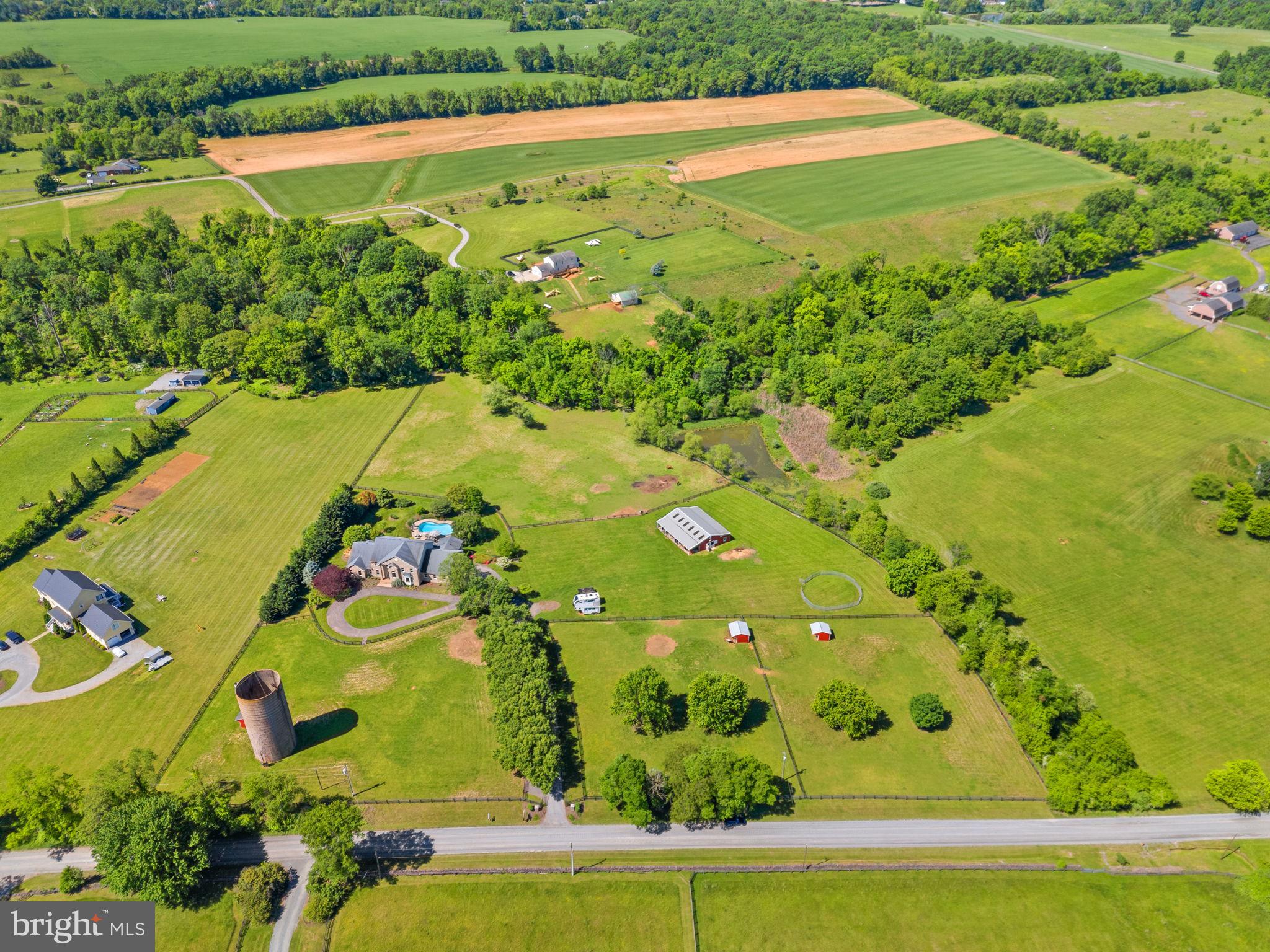 LODGE LAND FARMS - Residential