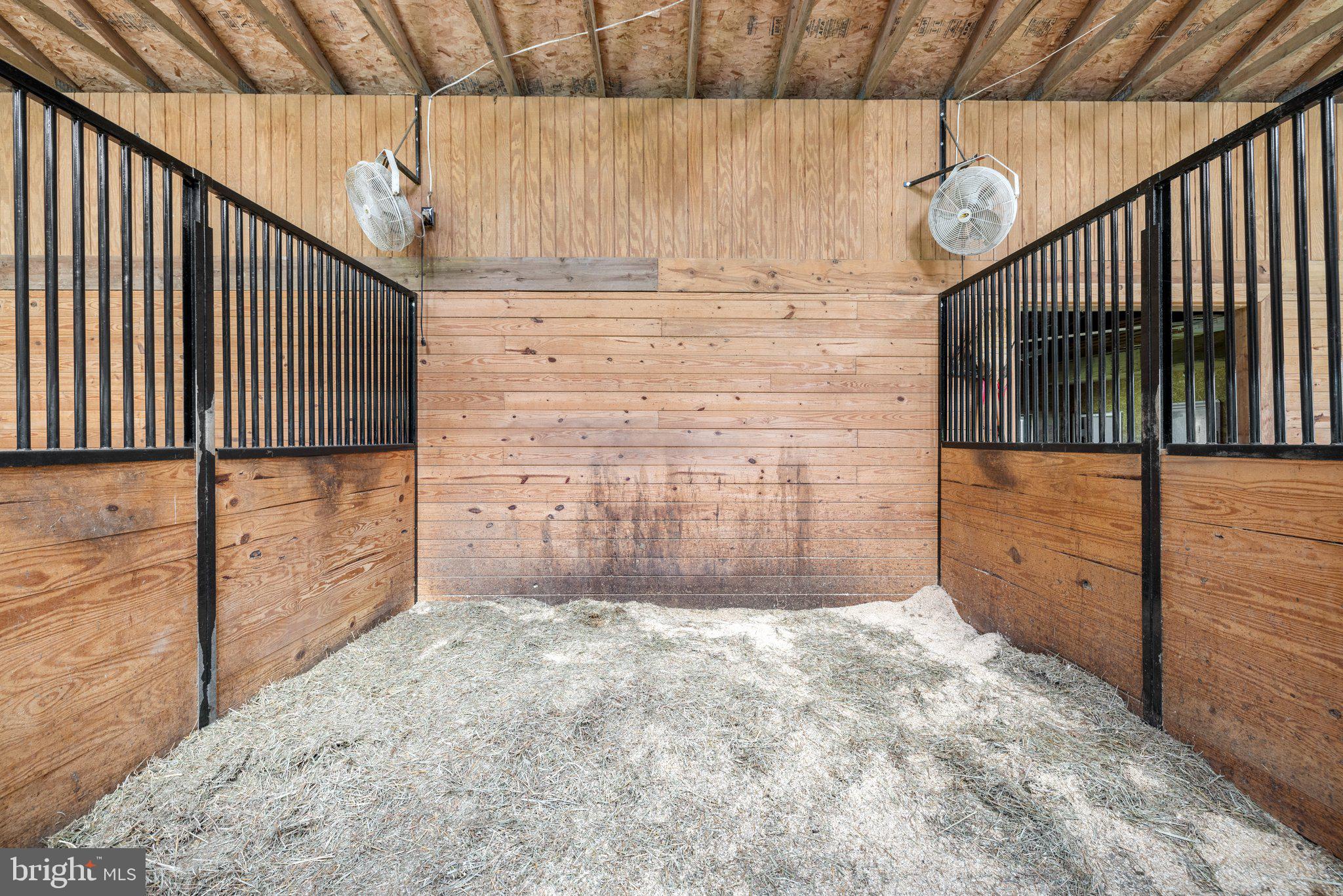 LODGE LAND FARMS - Residential