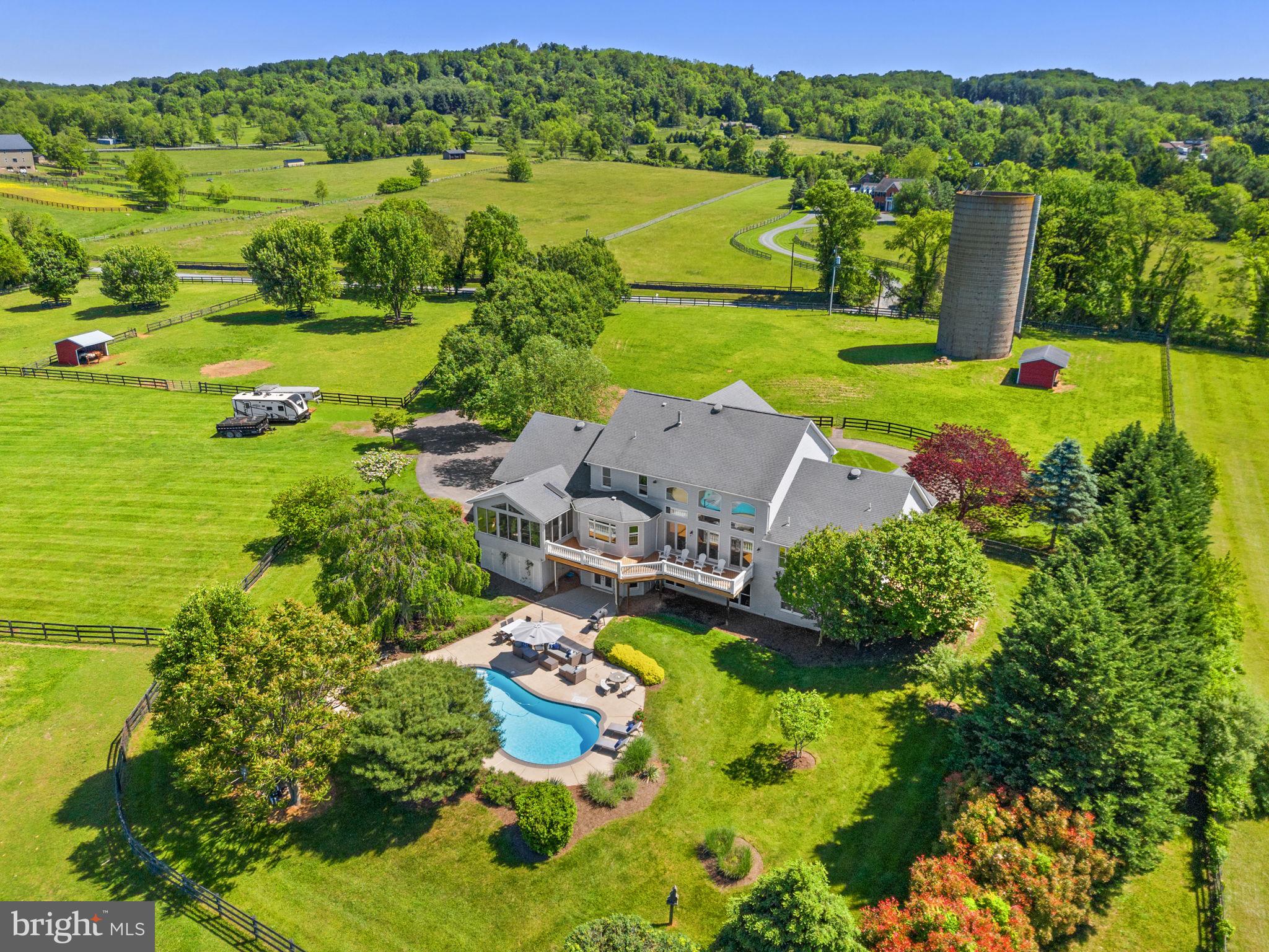 LODGE LAND FARMS - Residential