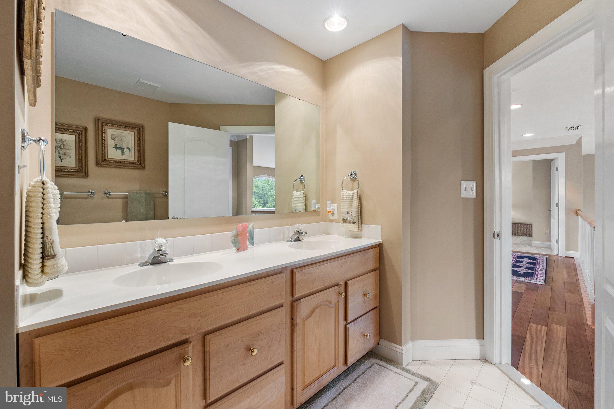 LODGE LAND FARMS - Residential