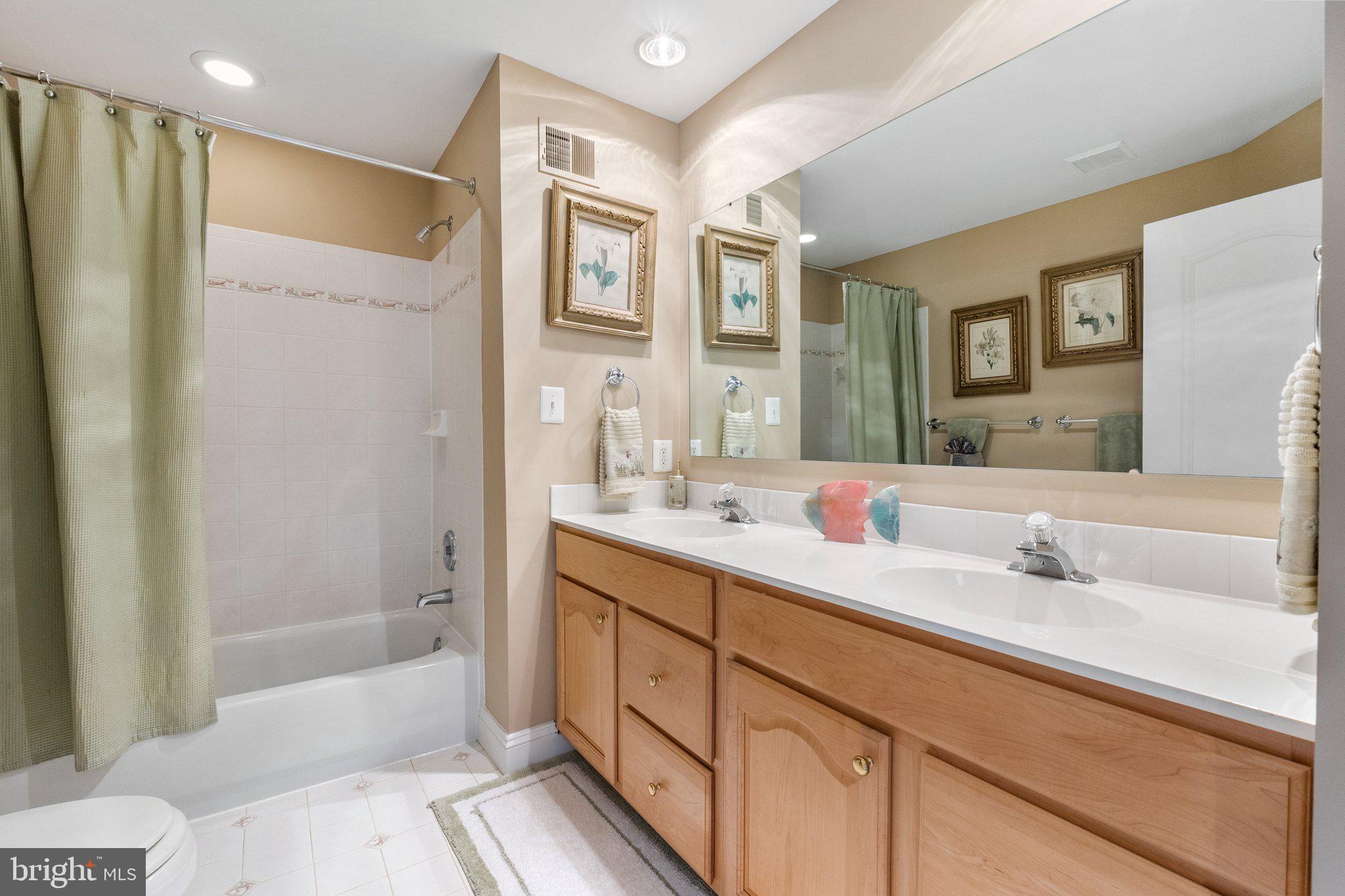 LODGE LAND FARMS - Residential