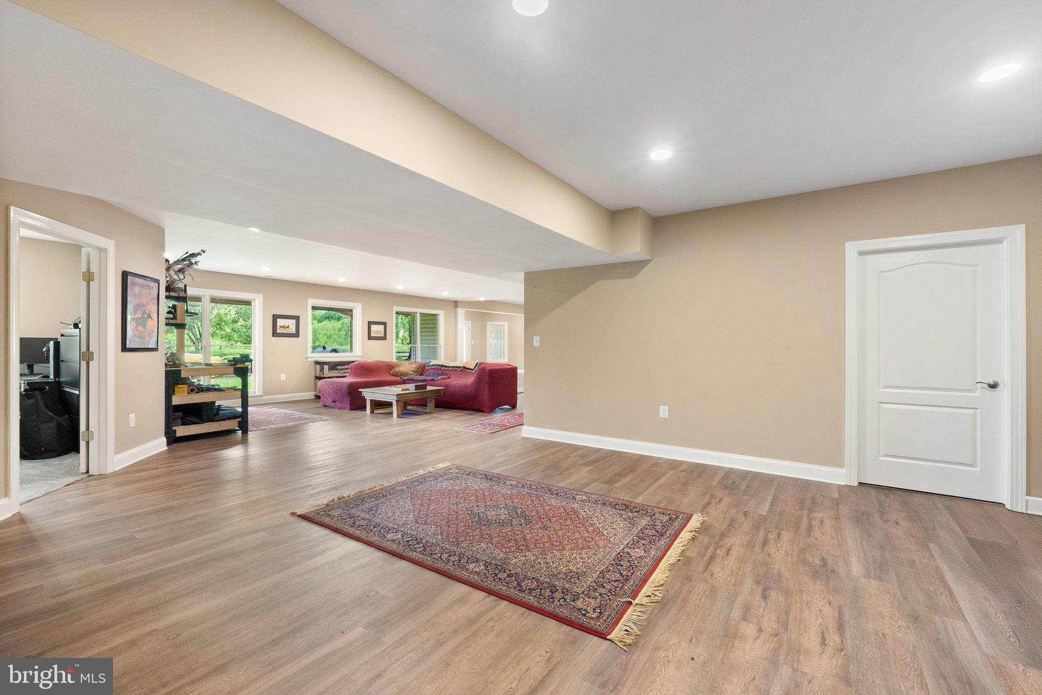 LODGE LAND FARMS - Residential