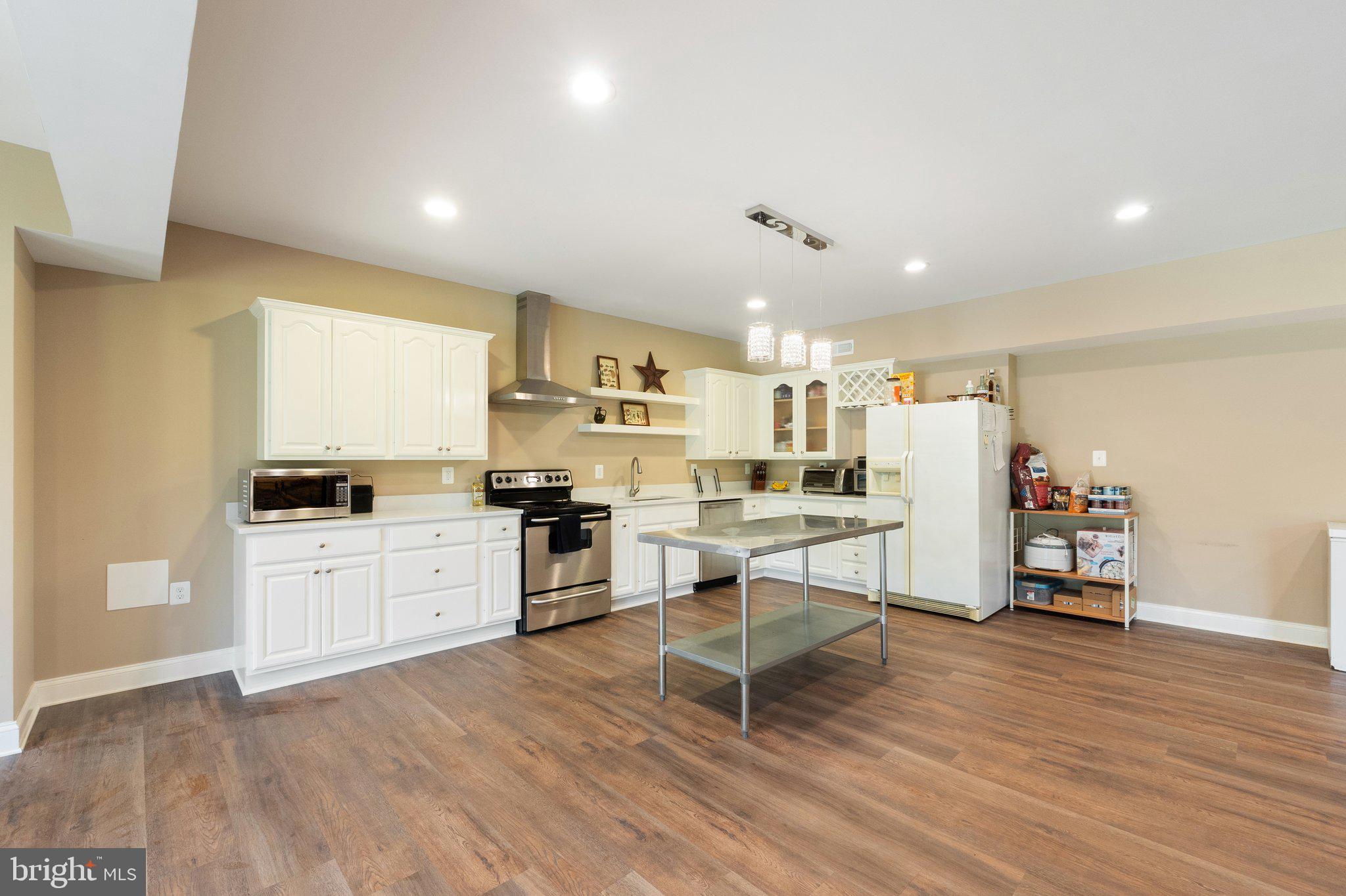 LODGE LAND FARMS - Residential