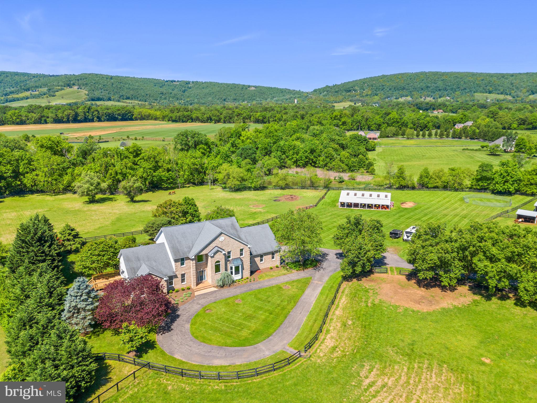 LODGE LAND FARMS - Residential