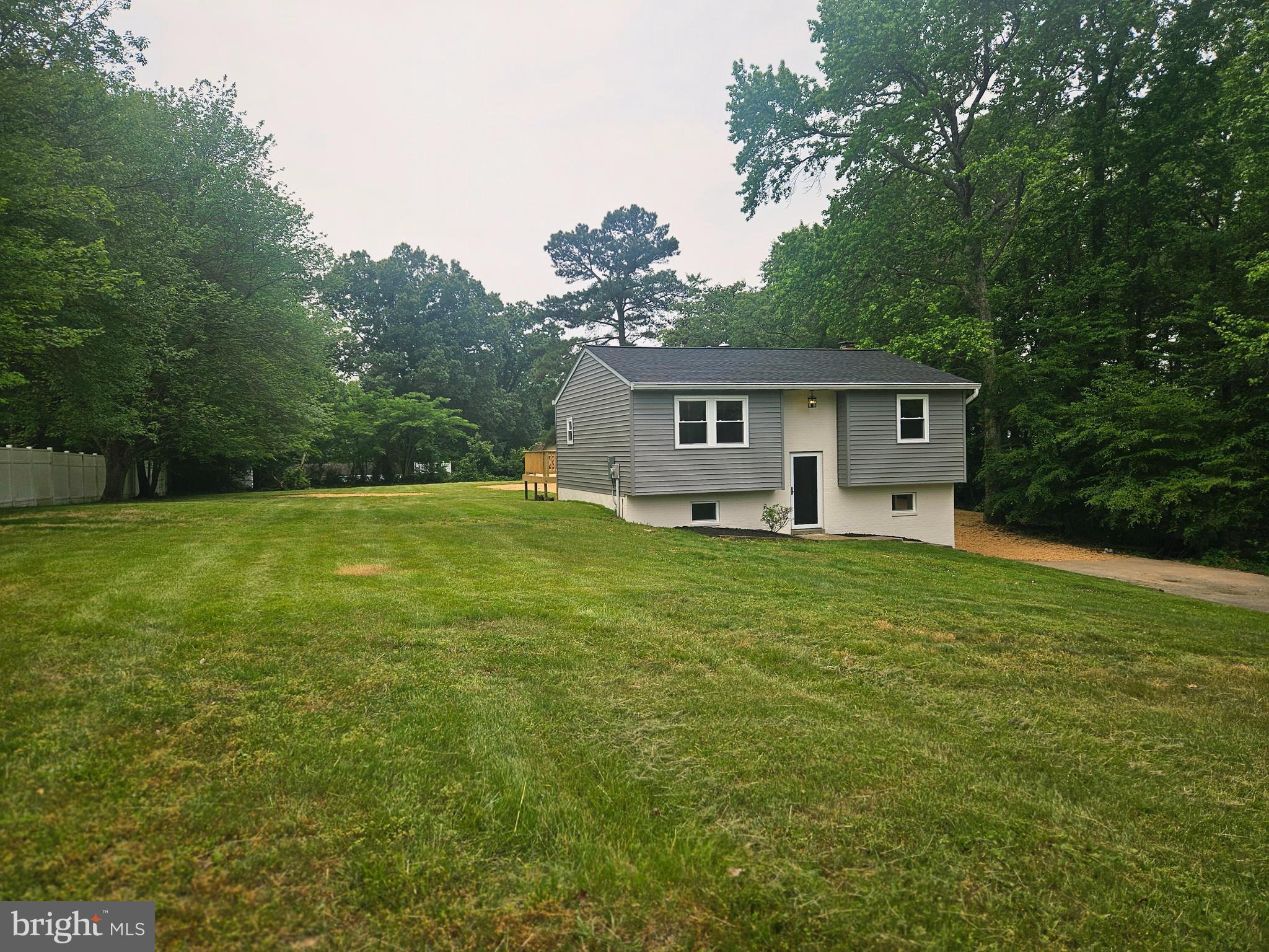 27136 DOGWOOD LANE