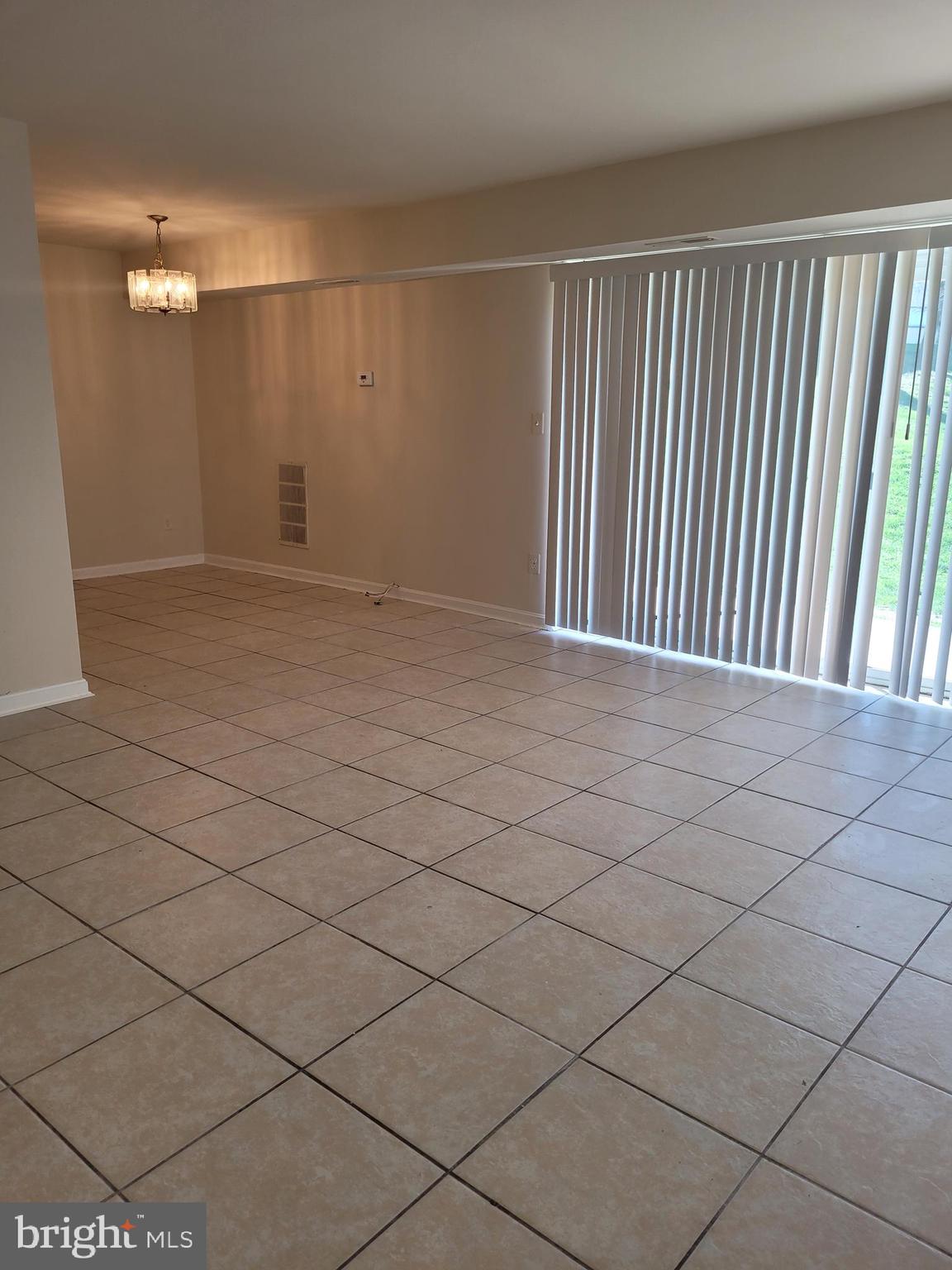 FRENCHMANS CREEK - Residential